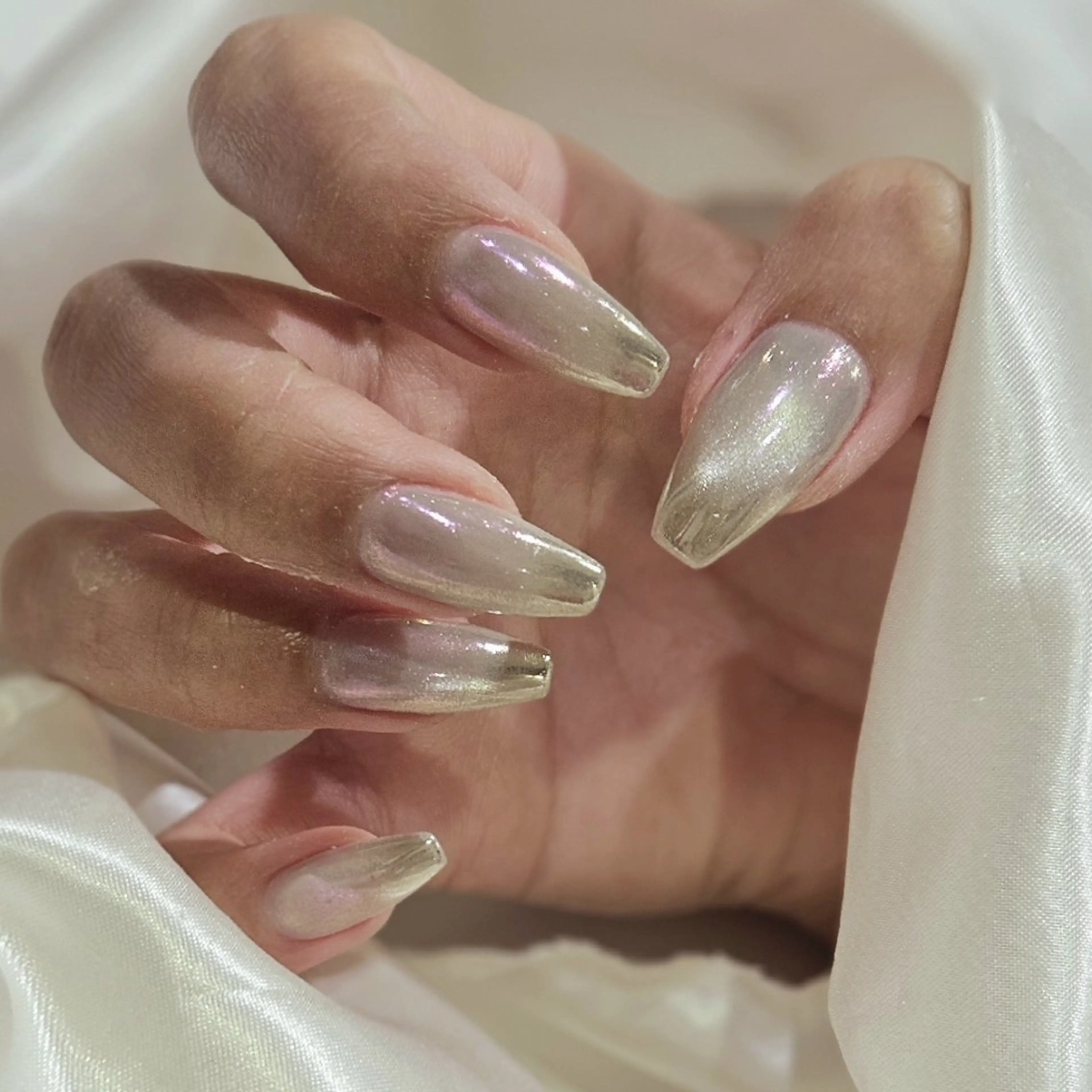 ネイル ジェルネイル ハードジェル ミラーネイル ワンカラーネイル Lia Nailのネイルデザイン