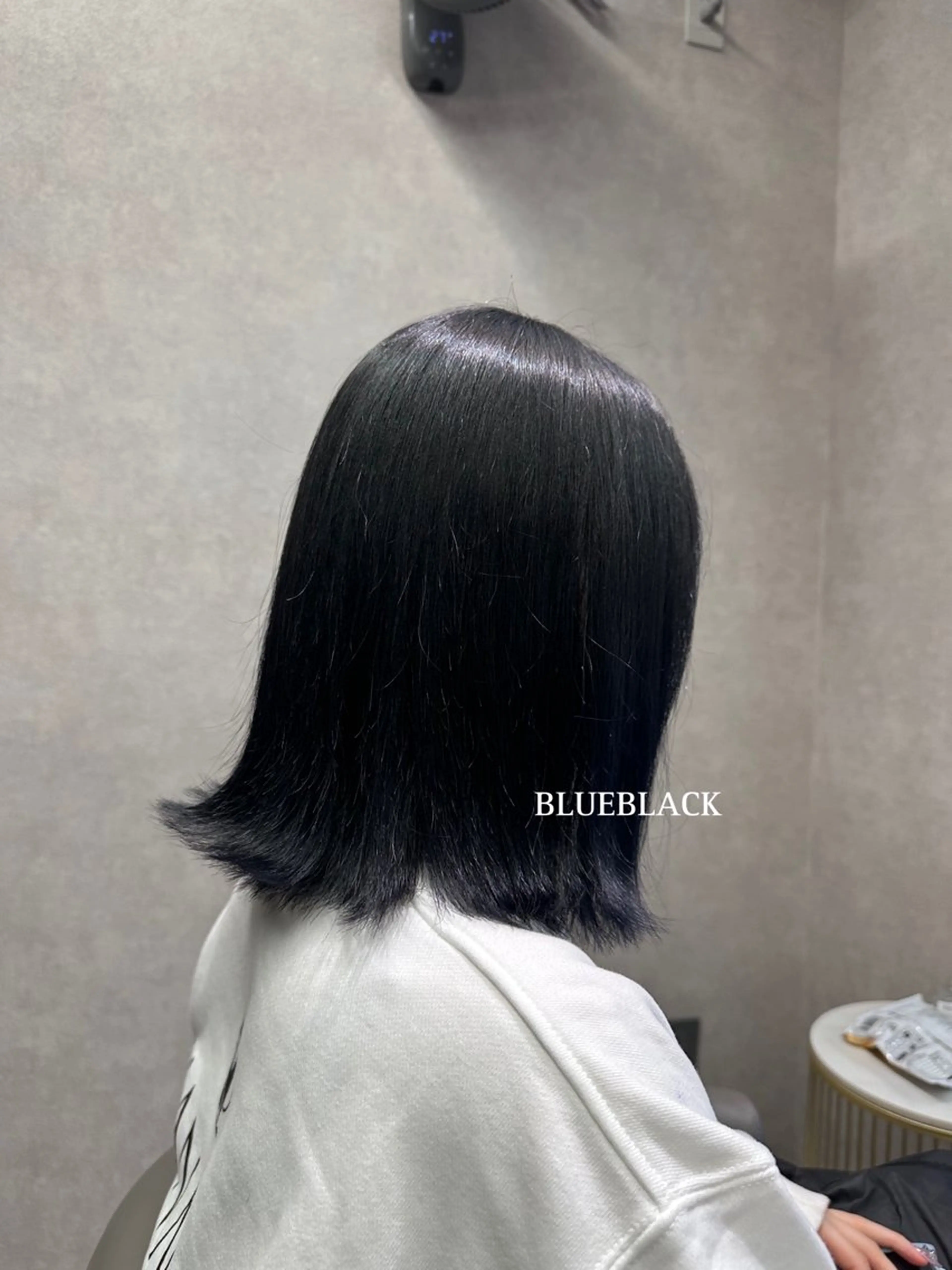 カラー 黒髪 ブルーカラー ブルーブラック 🩶カラーエクステ 🩶mai໒꒱のヘアスタイル
