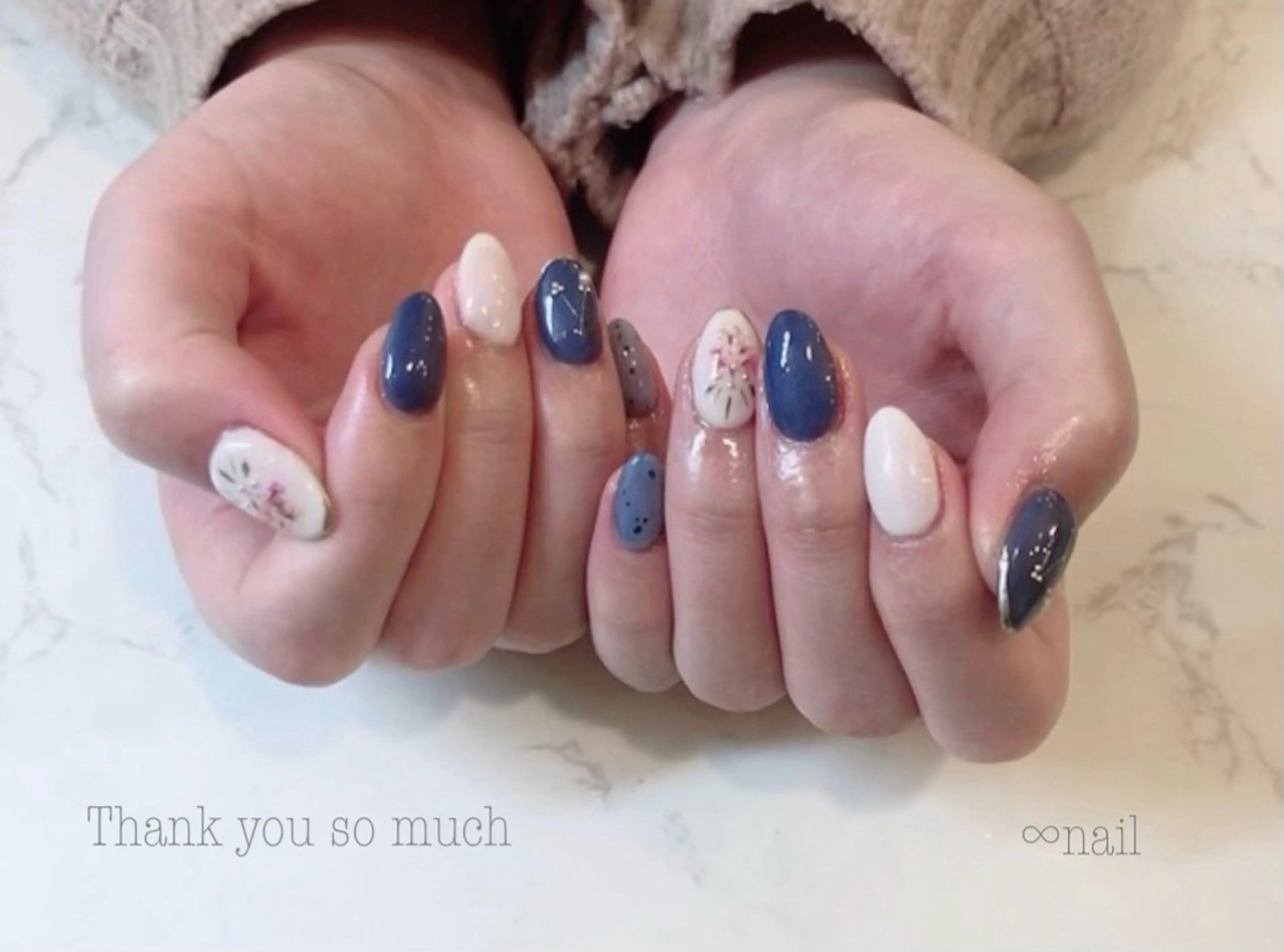 ネイル フットネイル ジェルネイル マグネットネイル ワンカラーネイル パラジェル ♾nail 恵美のマツエク・マツパデザイン