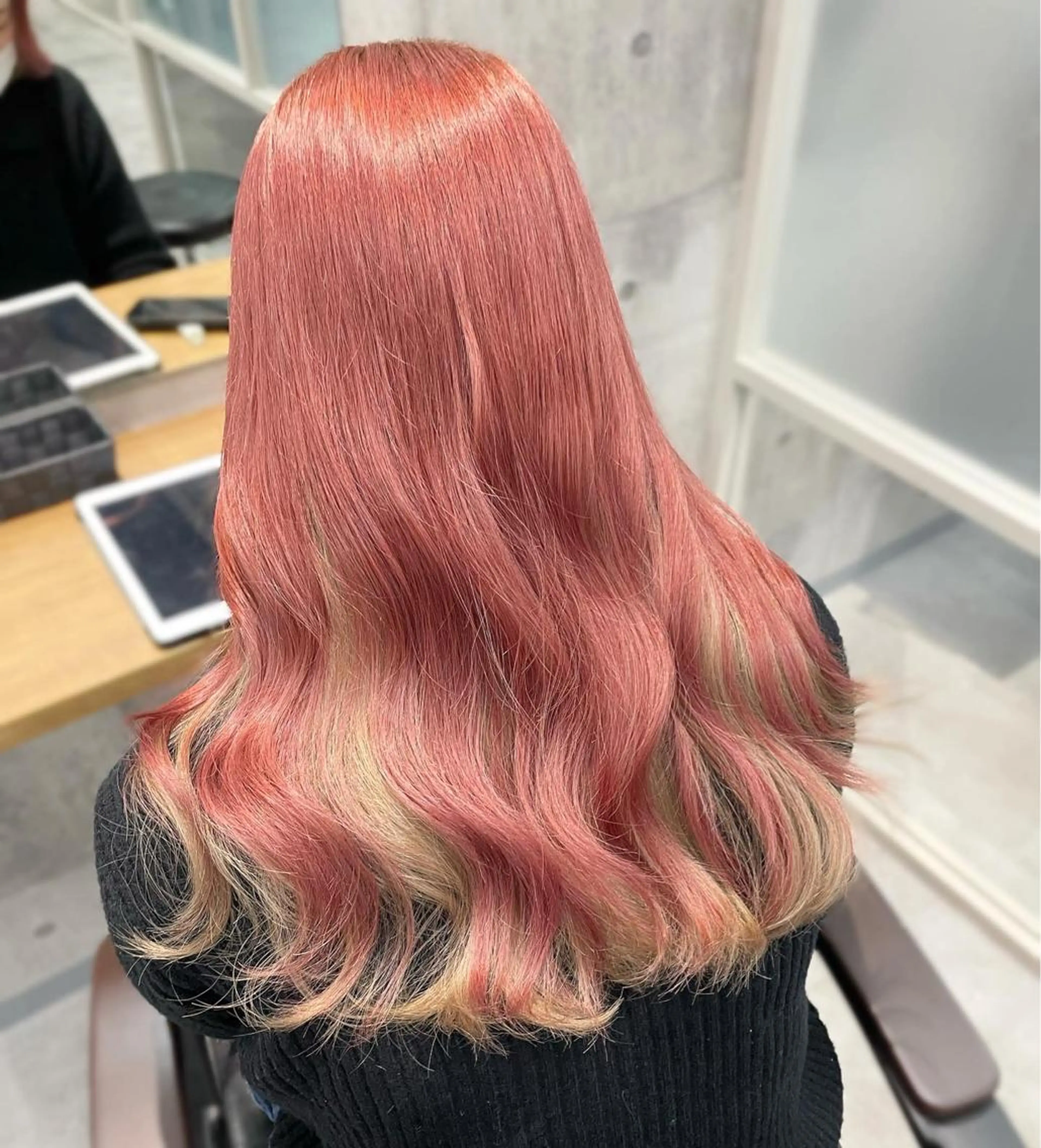 カラー オオカワユウキ 🎀newi池袋のヘアスタイル