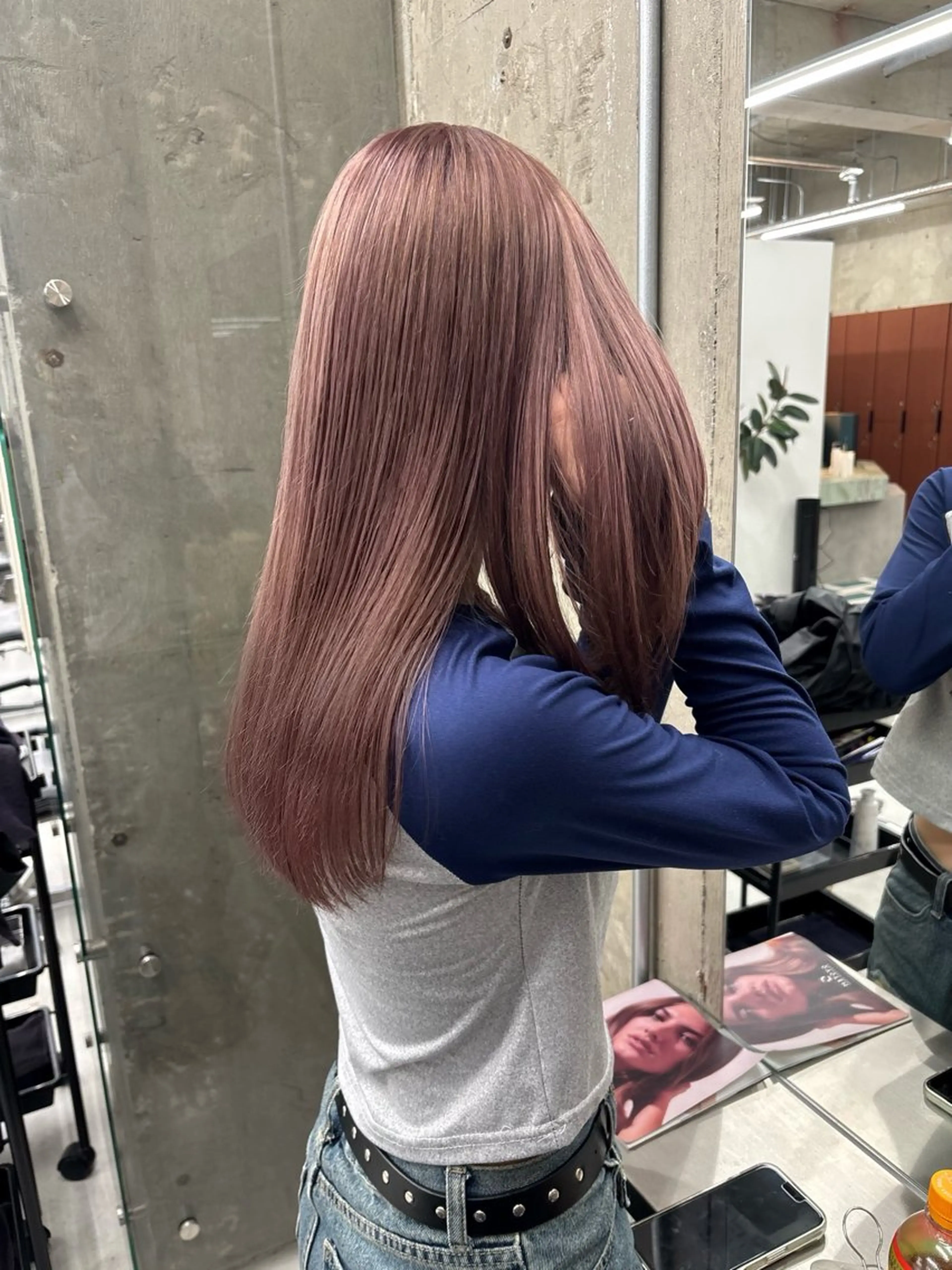 カラー HIKARI/透明感 /インナーカラーのヘアスタイル