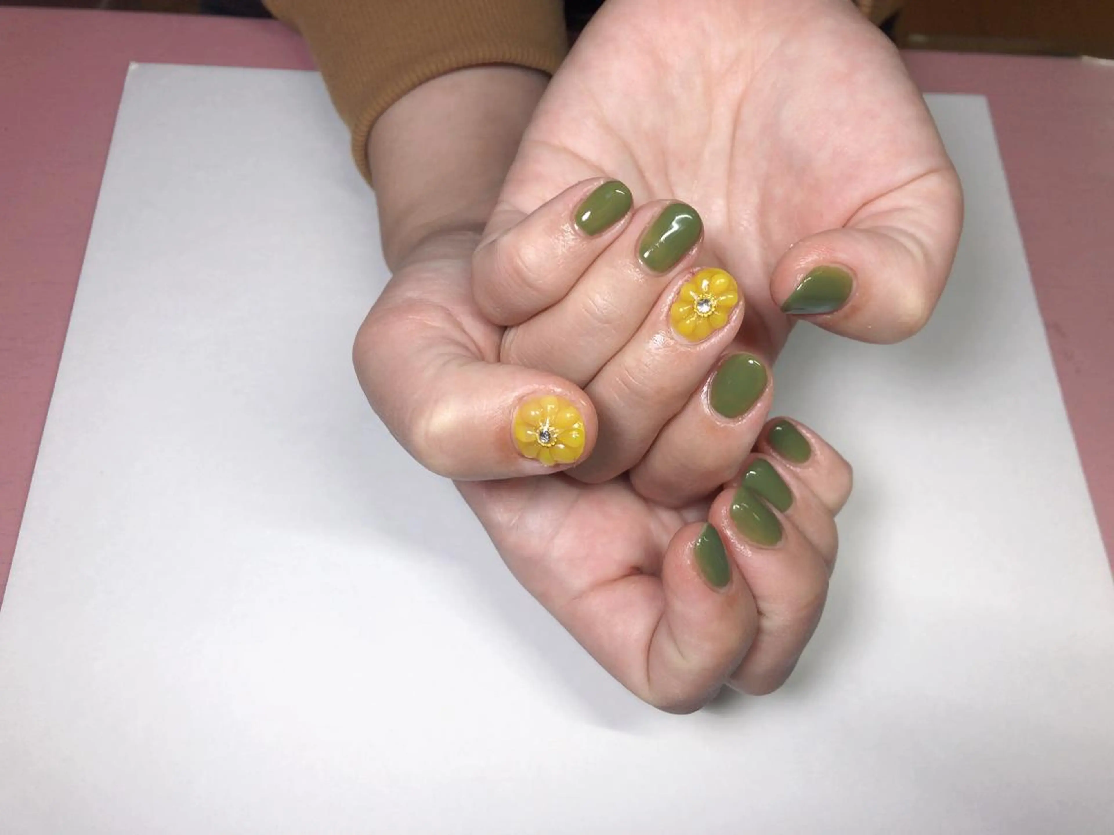 ネイル 中国整体院中の ネイルサロン💅のネイルデザイン