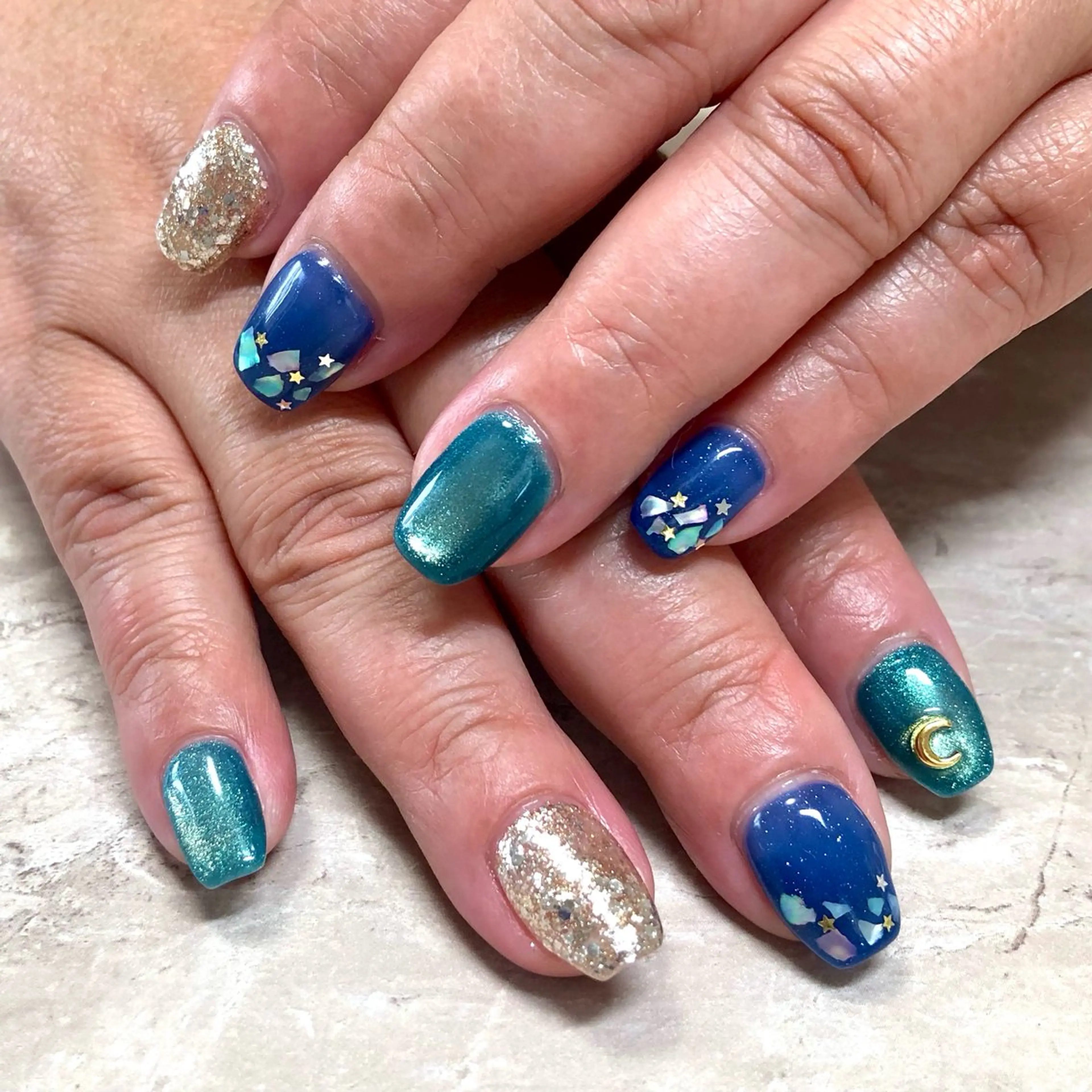 ネイル キラキラネイル ハンドネイル S nailのネイルデザイン