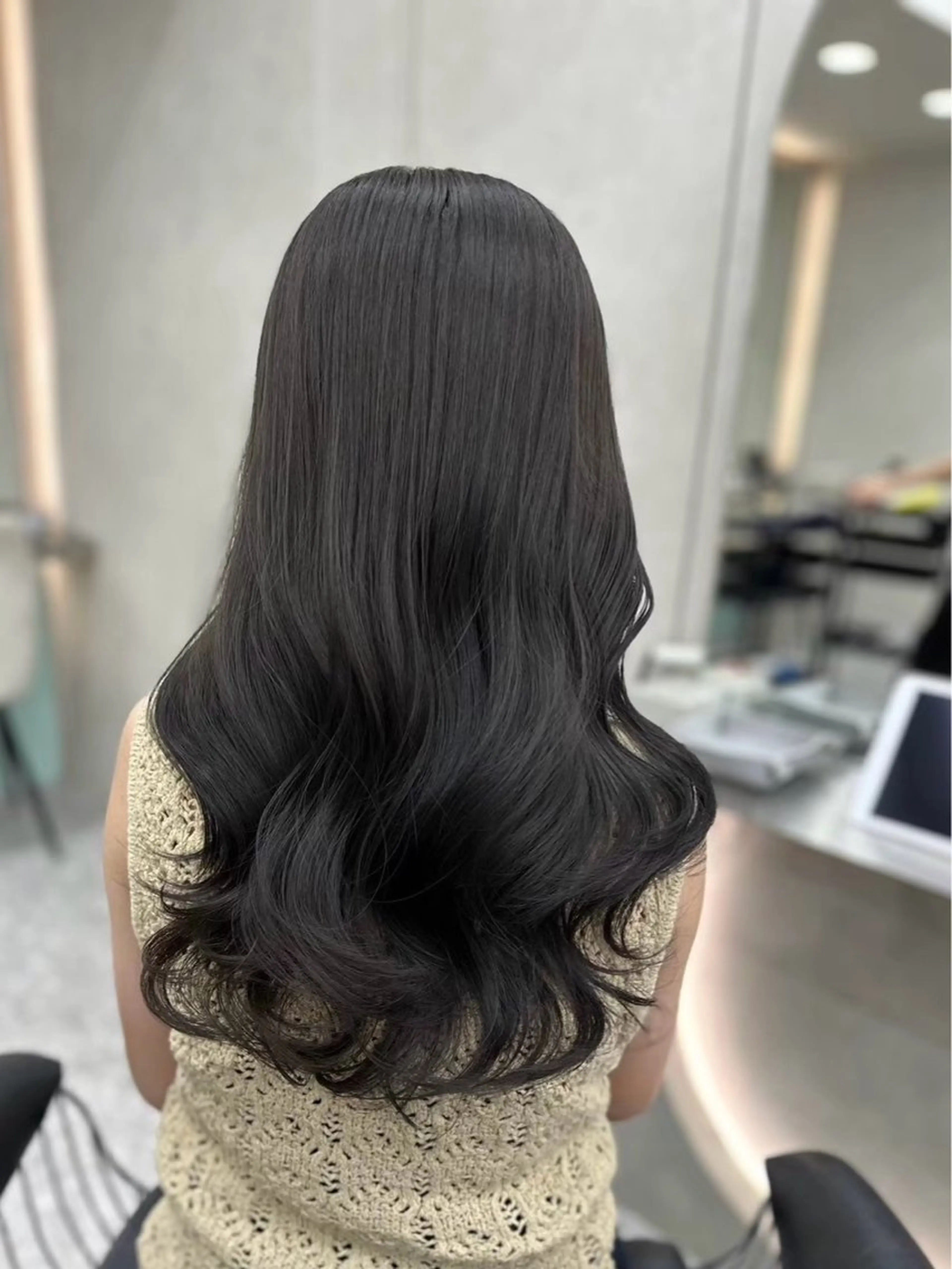 ロング くびれヘア 韓国風ヘア ワンホンヘア ヘアカラー Lond Role所属・🎀透明感カラー shizuka🎀のヘアスタイル