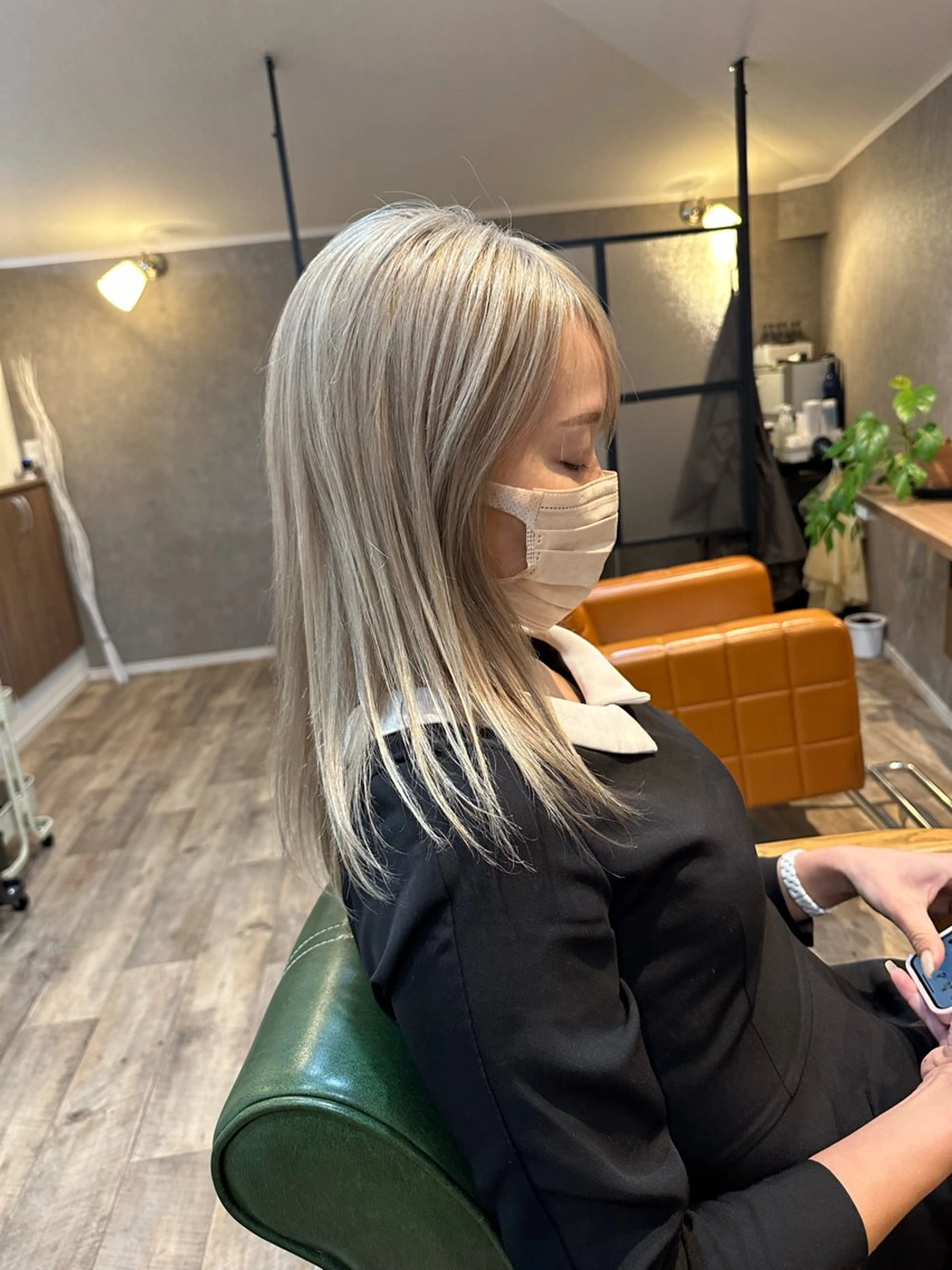 セミロング ヘアカラー トリートメント 吉川 昌志のヘアスタイル