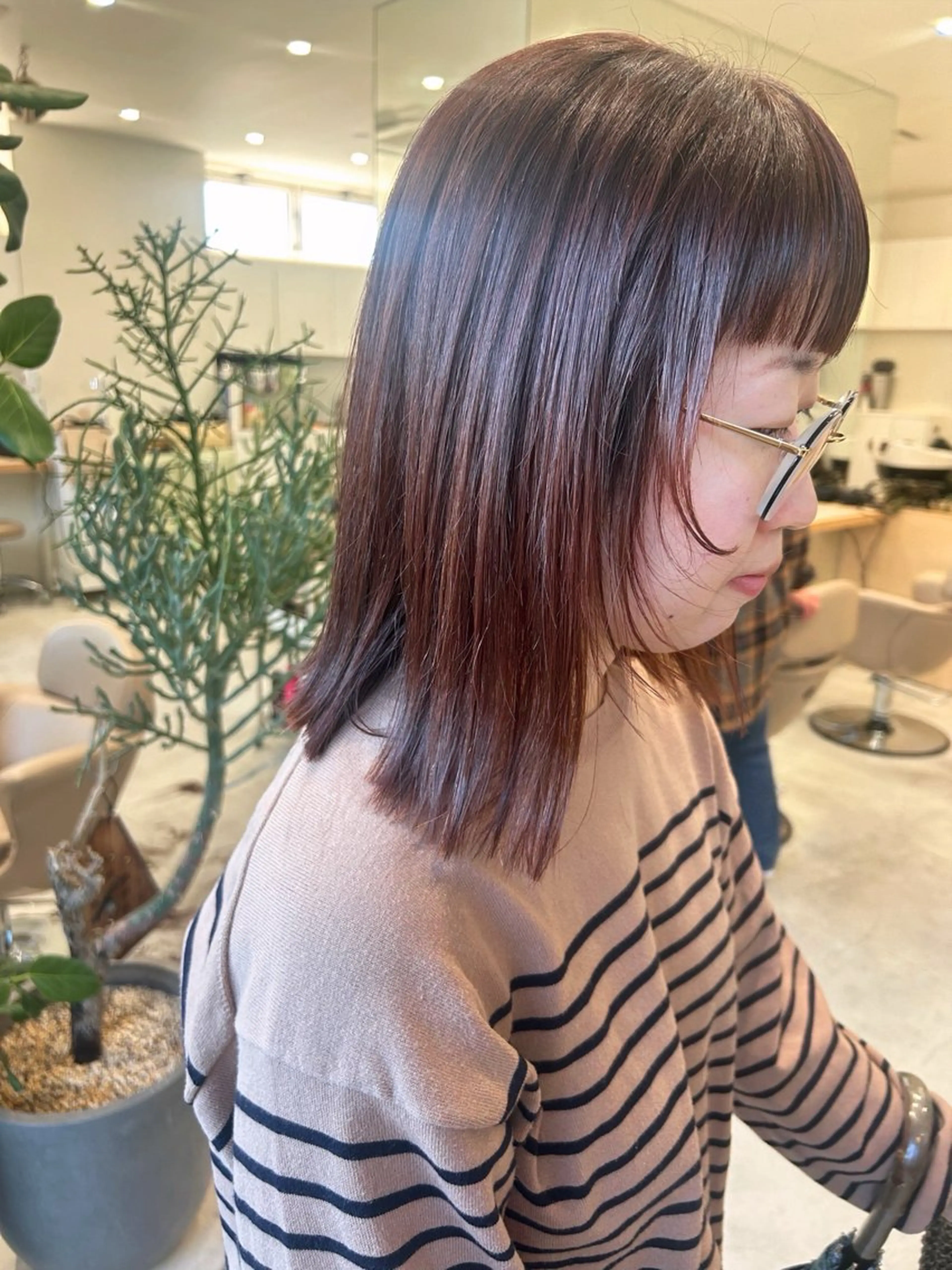 セミロング カラー カット ヘアカラー トリートメント U too e’s 鎌倉🌿堀岡千紘のヘアスタイル