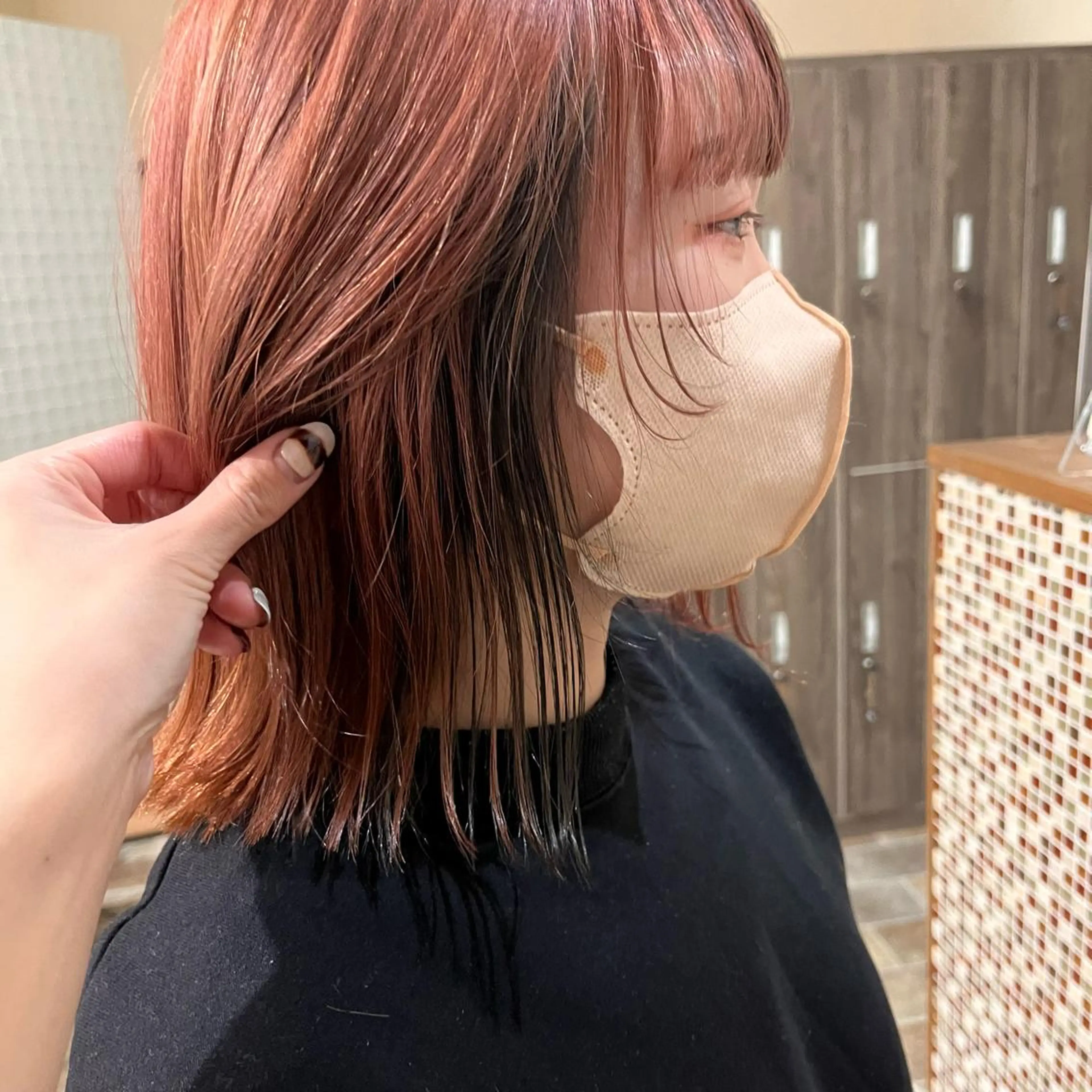 ミディアム カラー 中村 友香のヘアスタイル