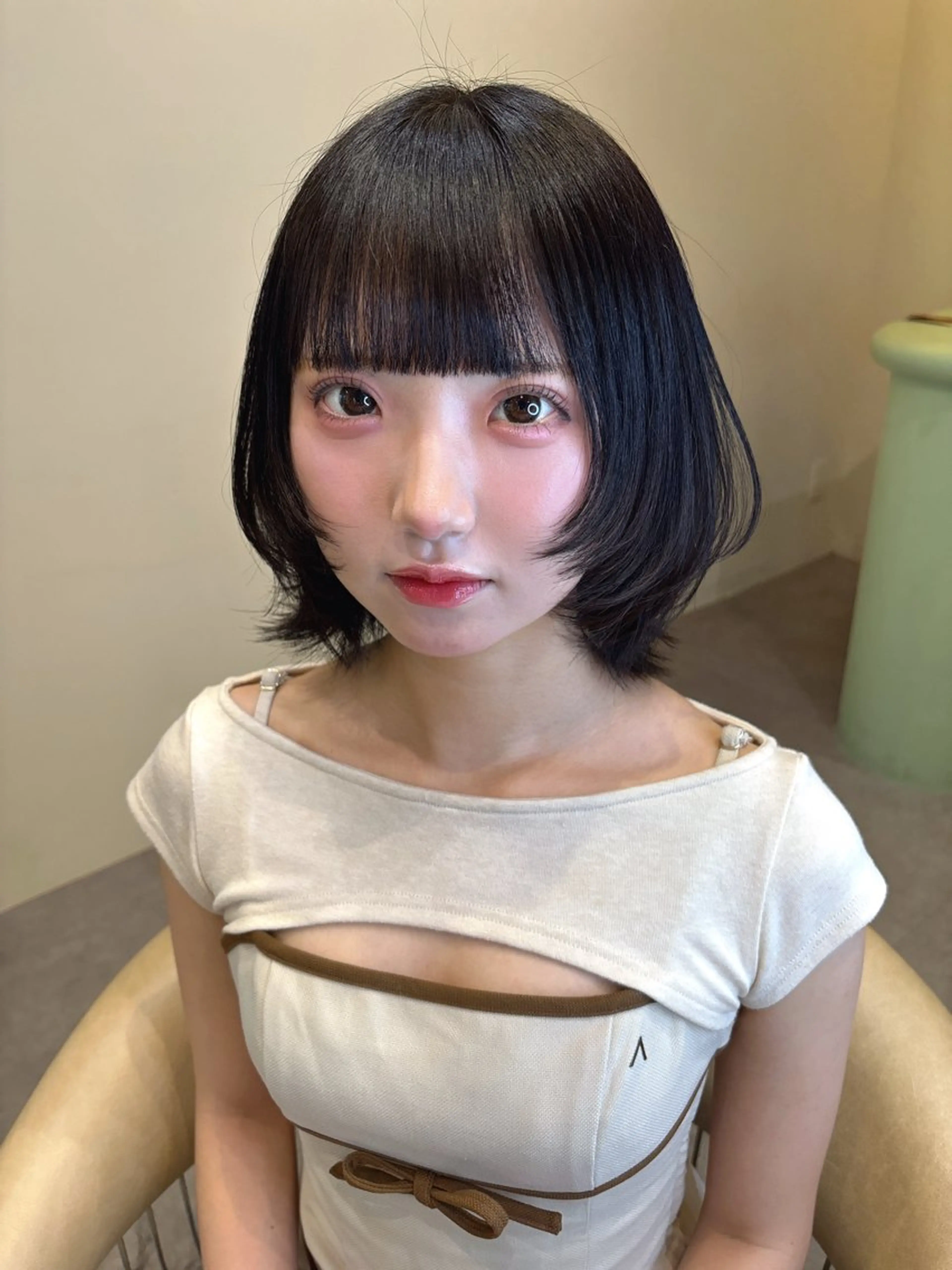 ミディアム カラー 黒髪 ボブ ウルフカット カット ヘアカラー トリートメント 艶暗髪 ピンクカラー 似合わせカット 栄のヘアスタイル