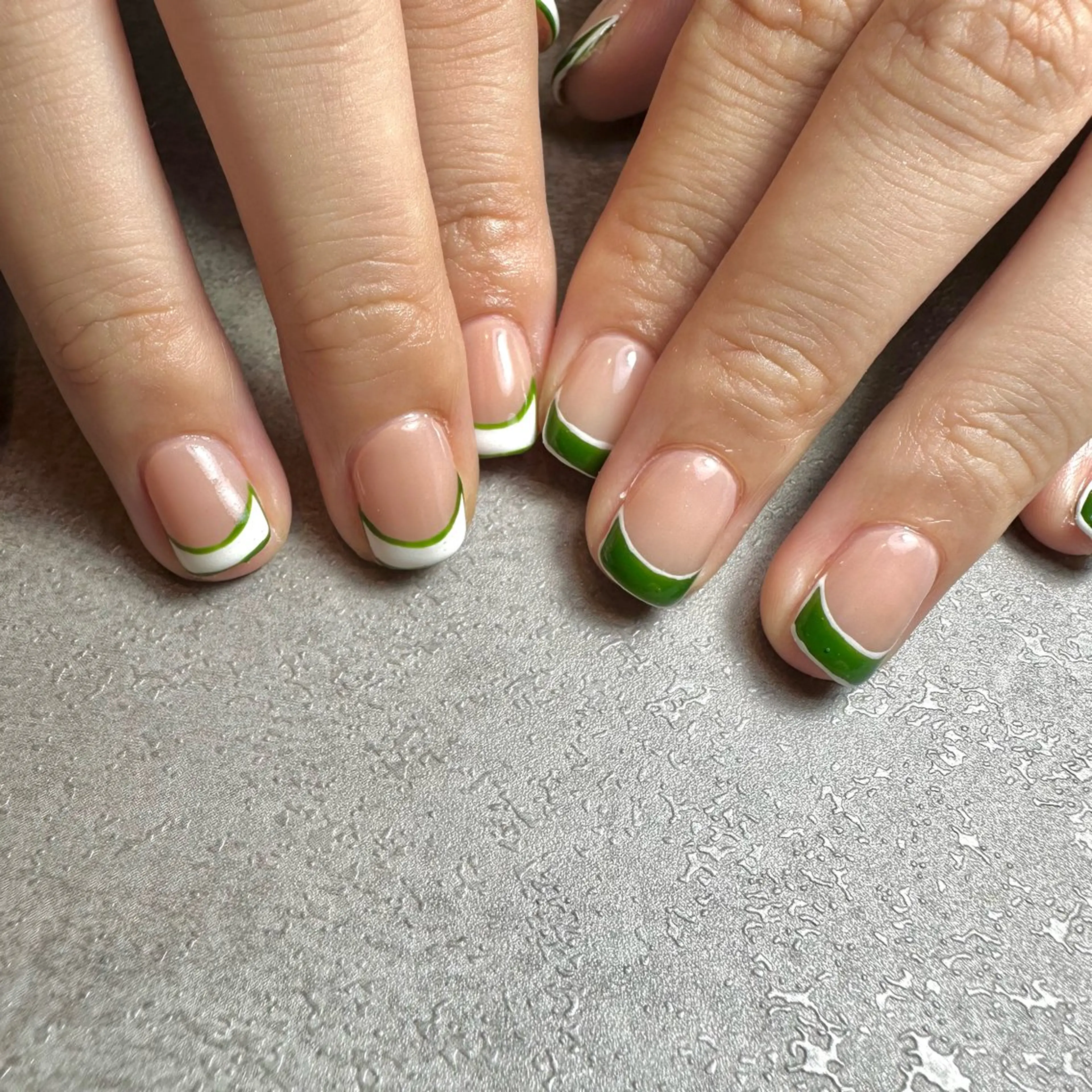 ネイル フレンチネイル ハンドネイル フットネイル GéRanium Harukaのネイルデザイン