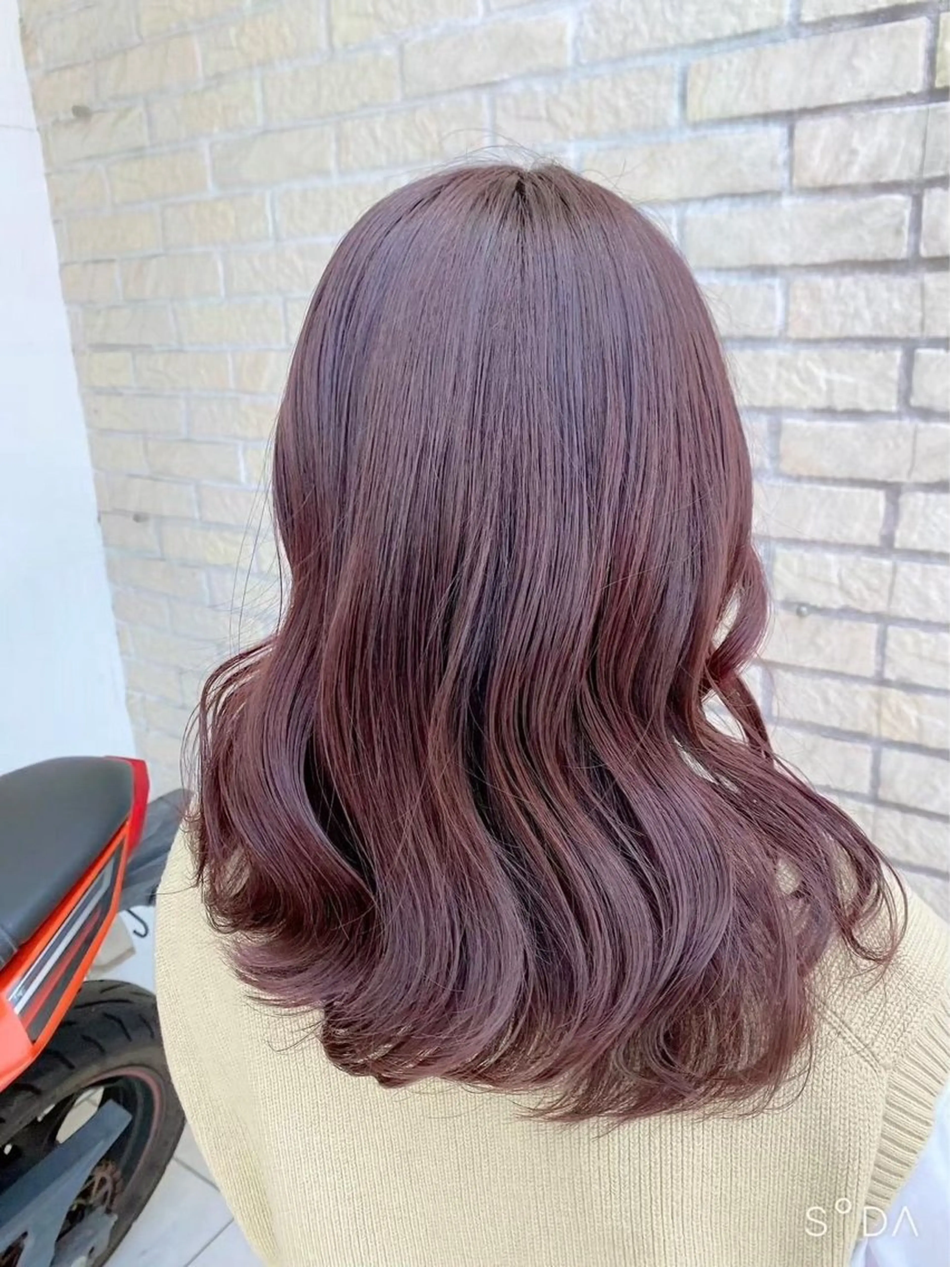 カラー カラー特化 若山 結愛のヘアスタイル