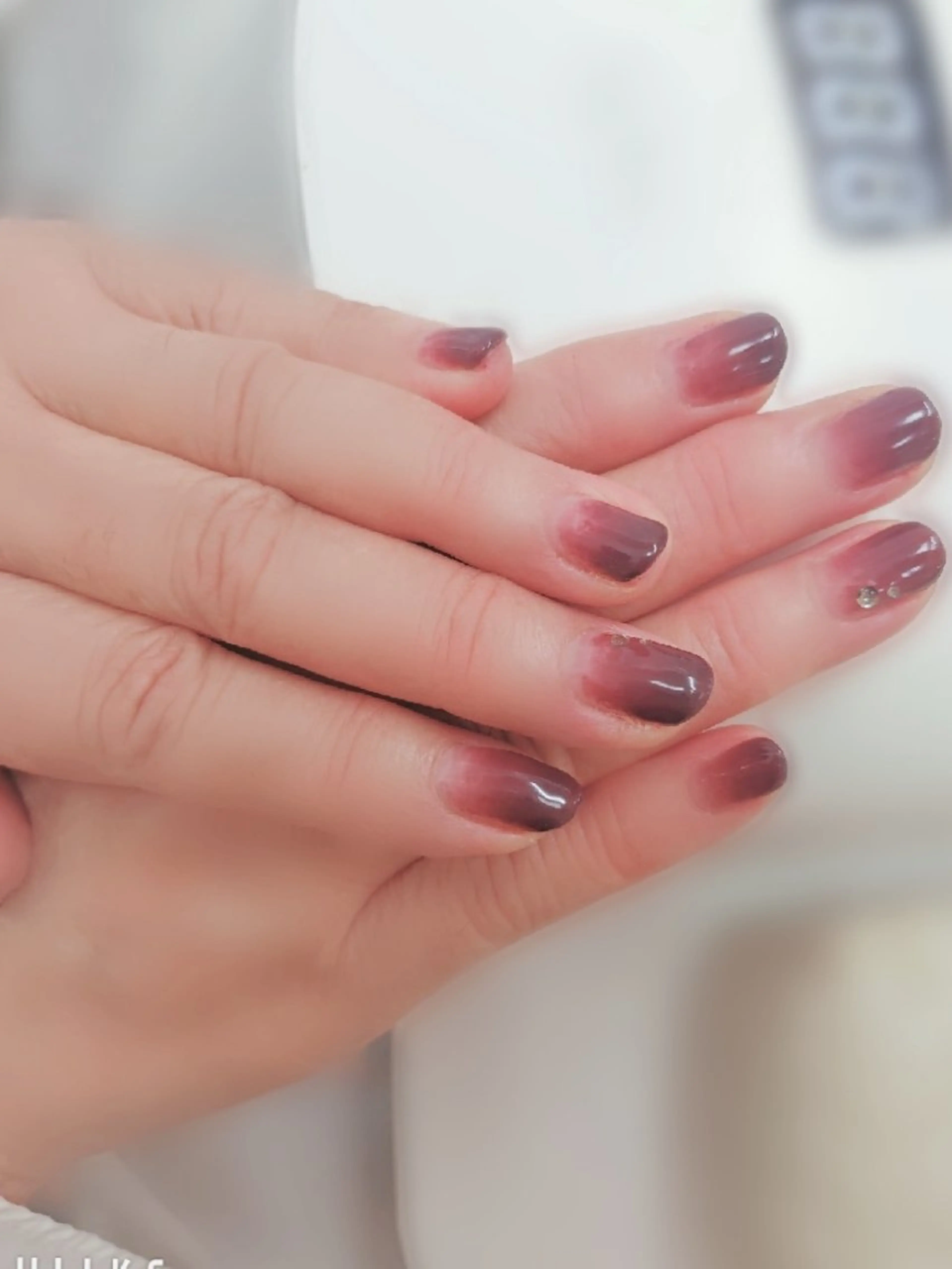 ネイル ボルドー グラデーション ハンドネイル 黒浜 ちなみのネイルデザイン