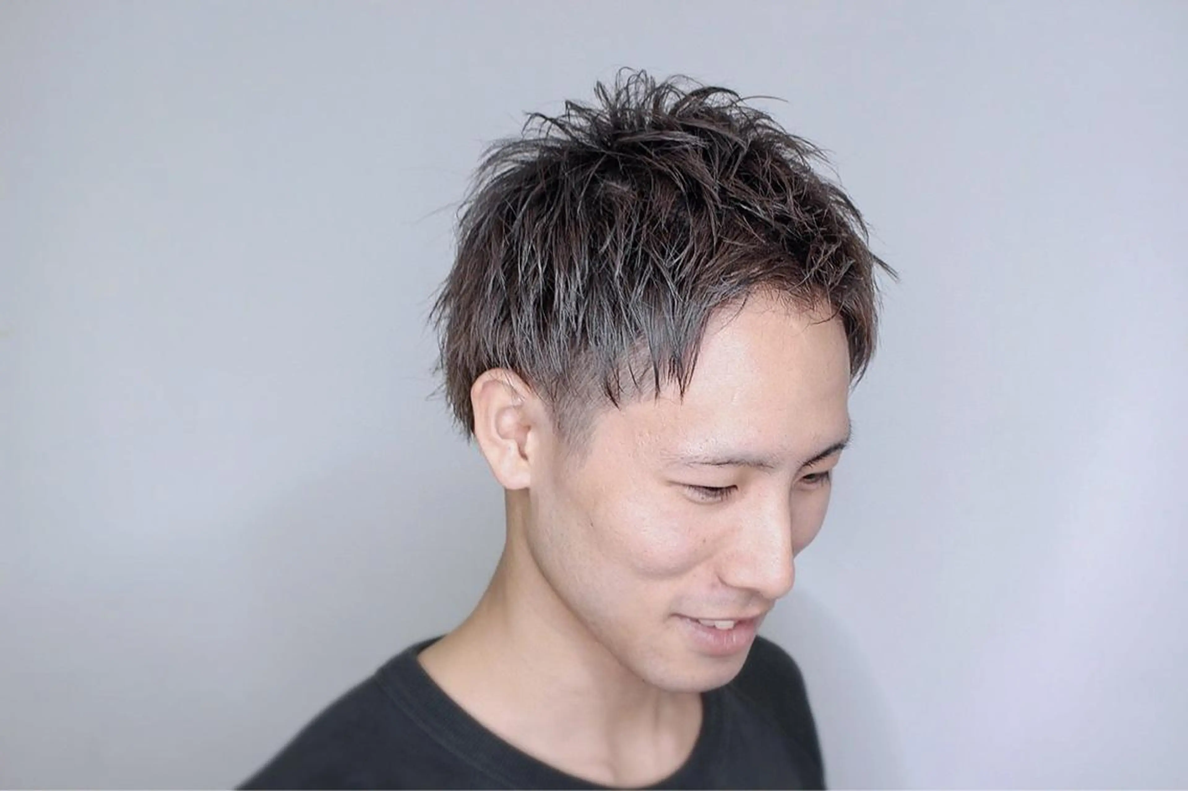 メンズ アップバング ツーブロック カット 宮永 智香のヘアスタイル