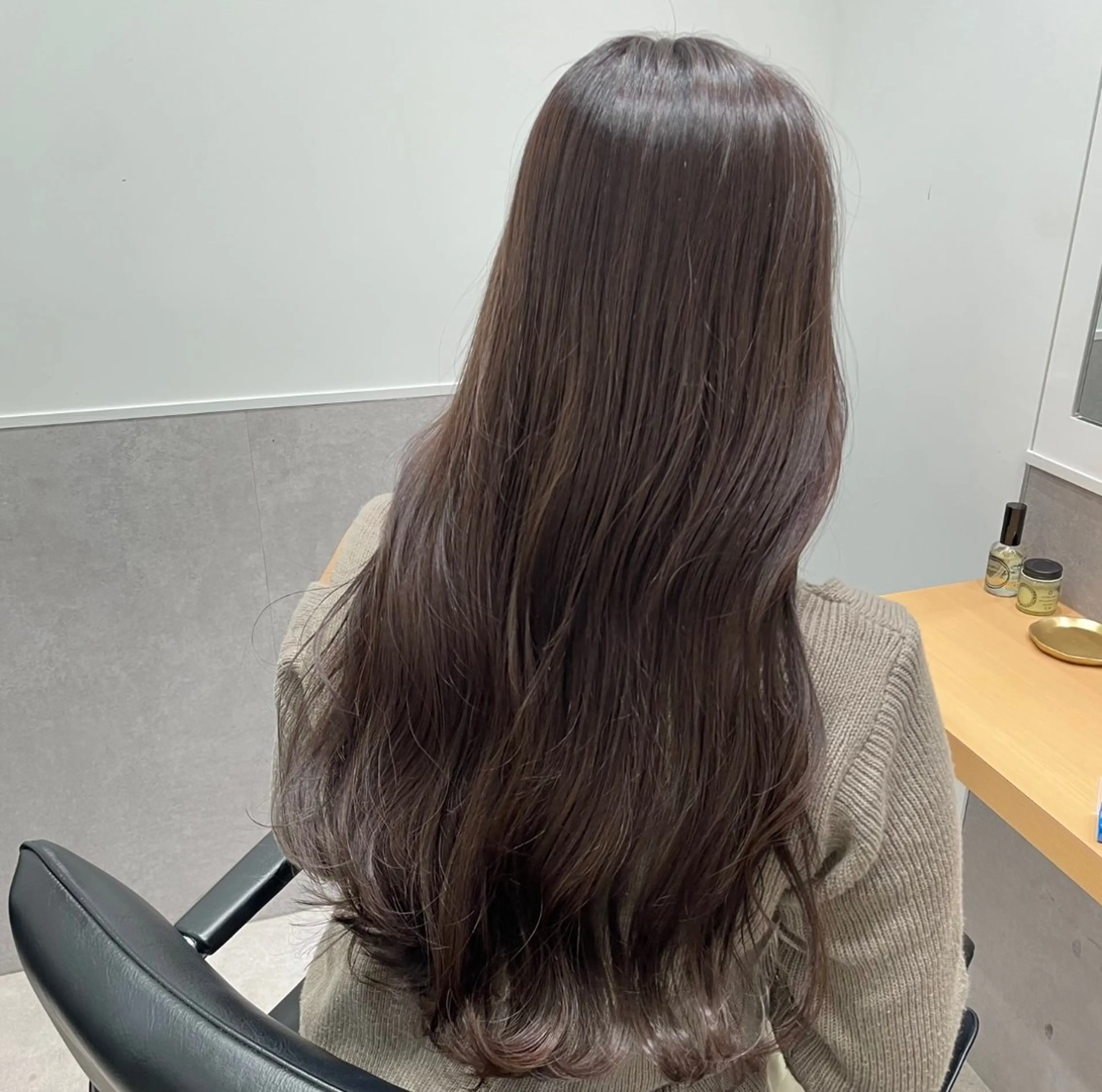 ロング カラー 透明感カラー グレージュ ヘアカラー トリートメント GO TODAY 新宿Aura店所属・ベージュ🤎透明感 カラー🤎anriのヘアスタイル
