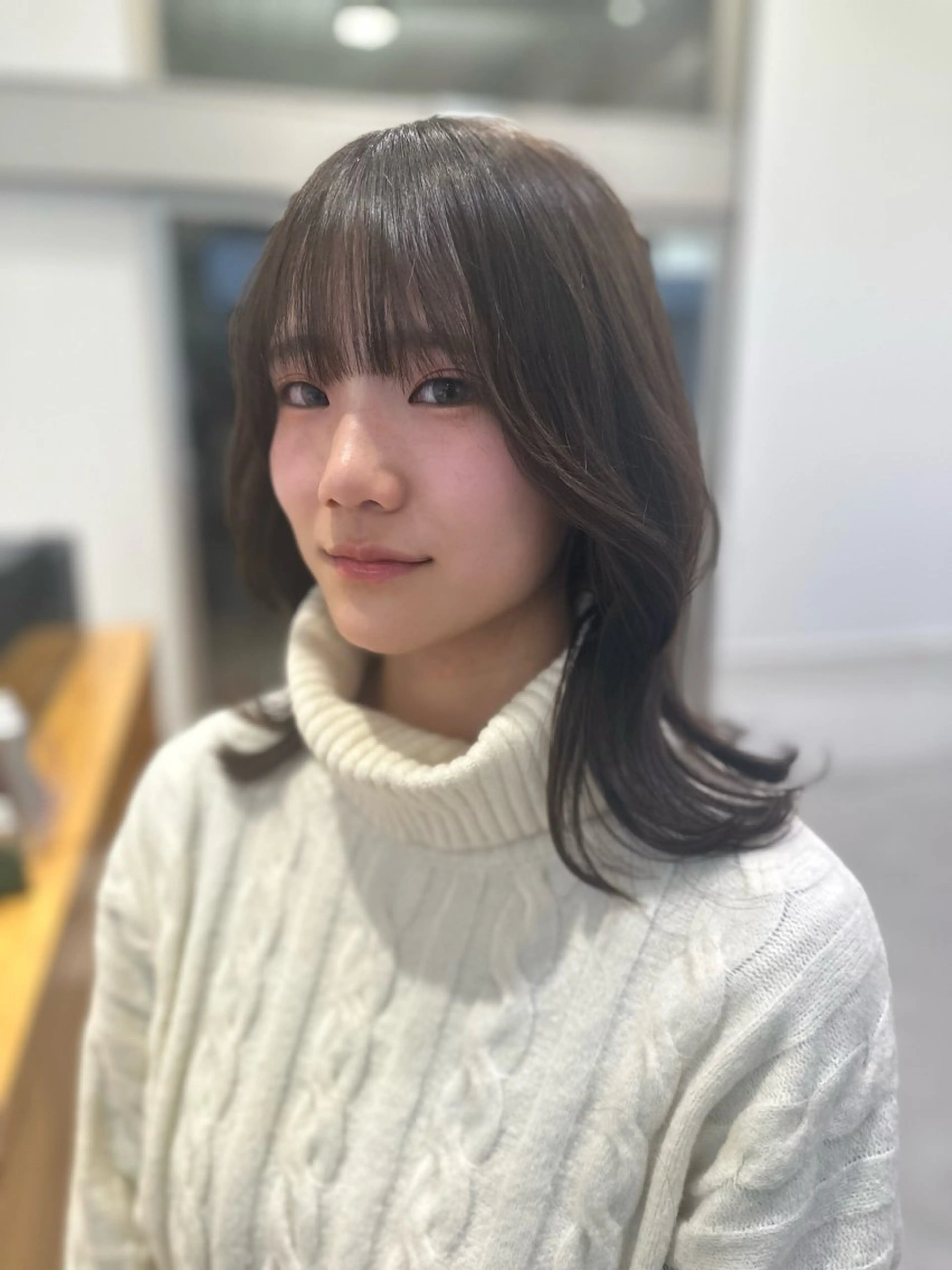 ミディアム 韓国風ヘア レイヤーカット エスポワール所属・YUSHI HORIUCHIのヘアスタイル