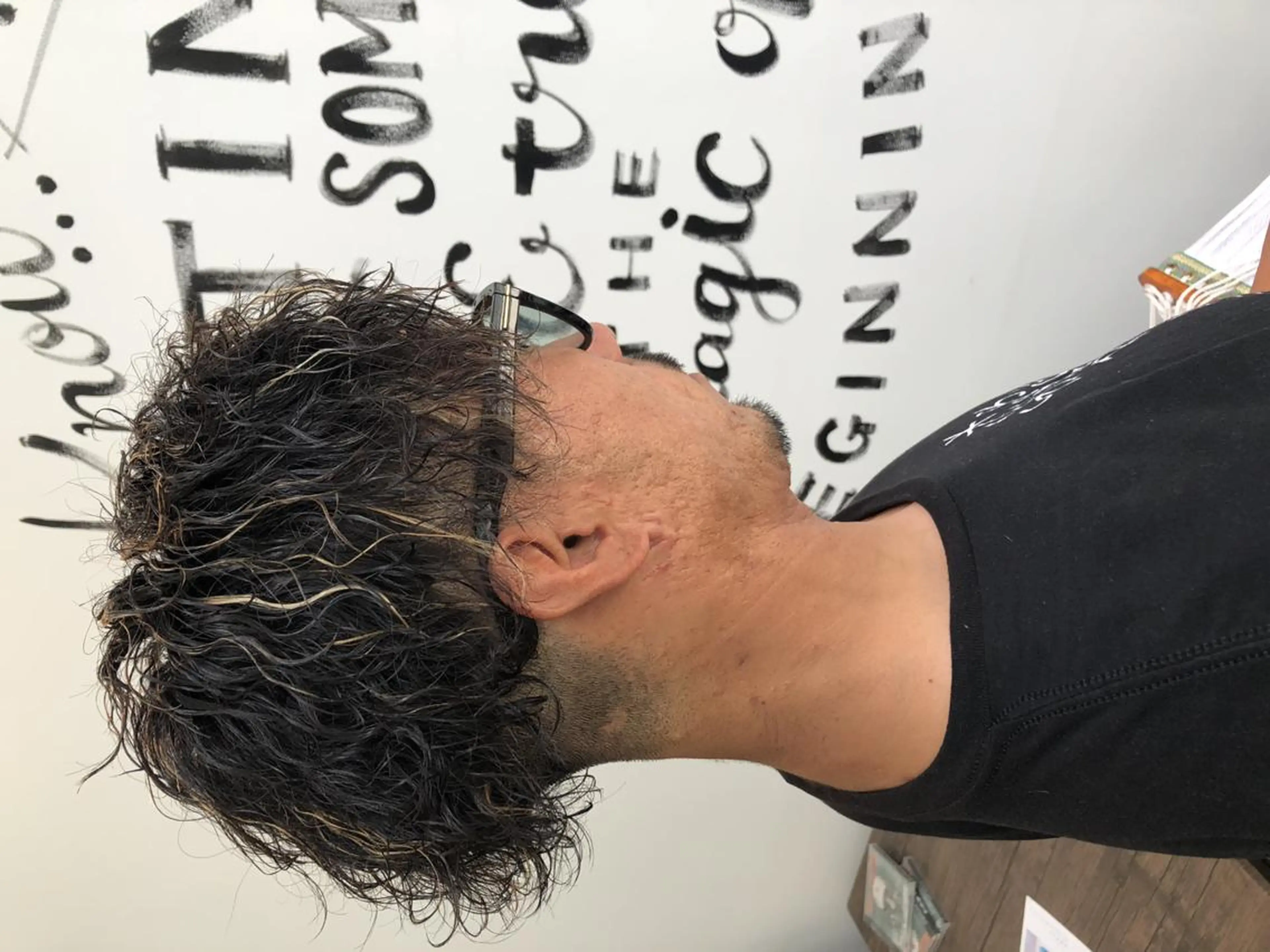 ミディアム ミディアムパーマ ハイライト ツイストパーマ カット ヘアカラー パーマ Luanaメンズ 吉田のヘアスタイル