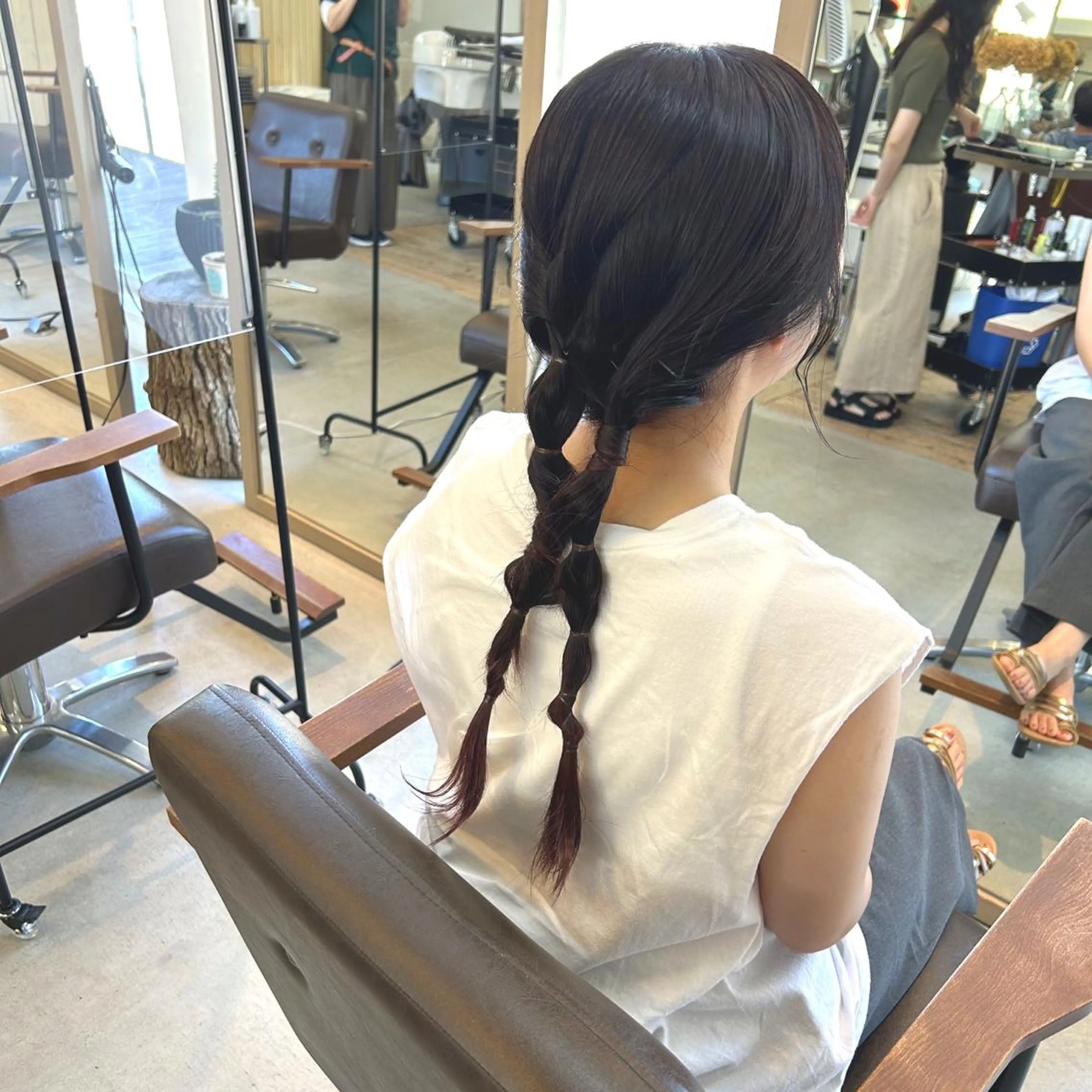 セミロング ヘアカラー kachina所属・綿貫 美雪のヘアスタイル