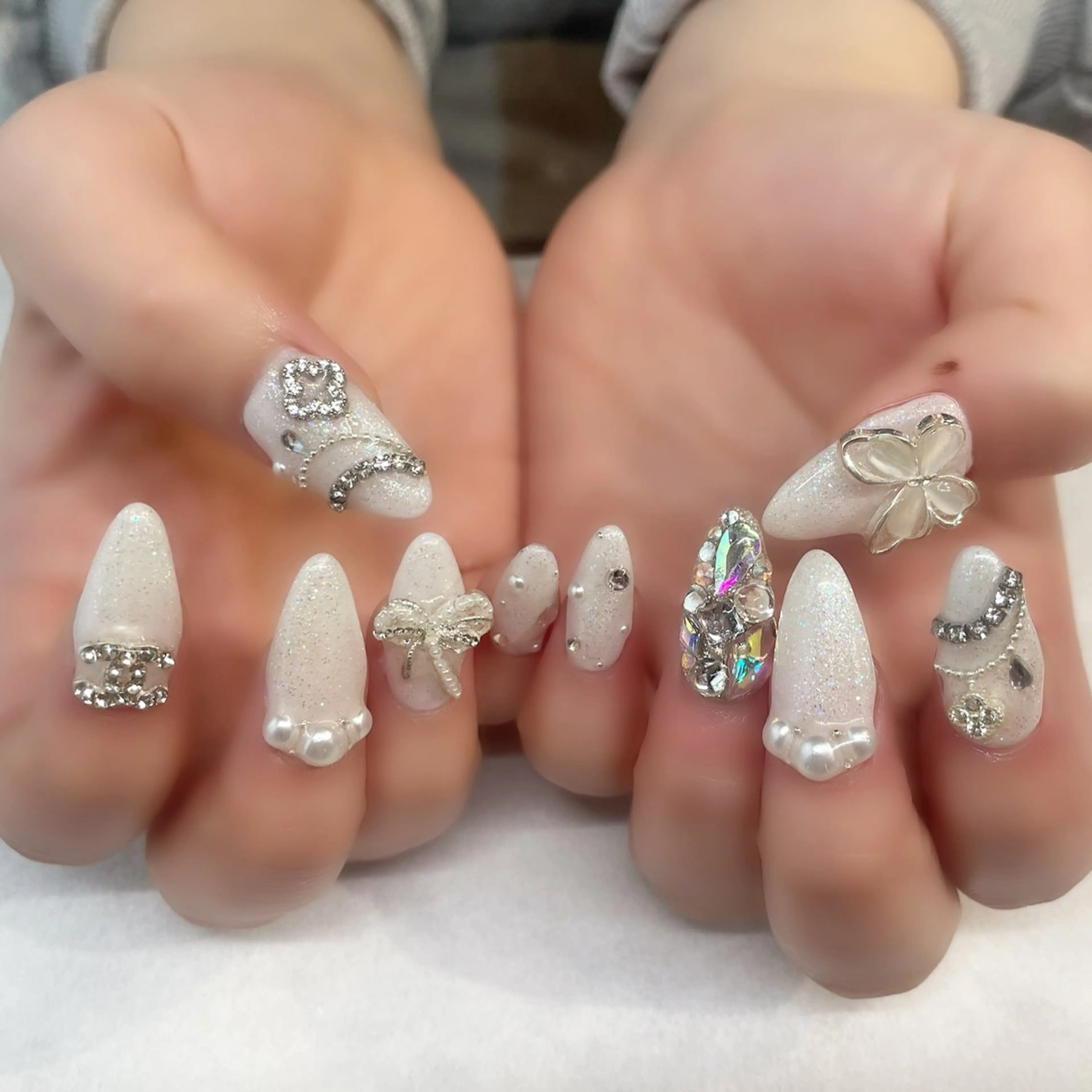 ネイル ハンドネイル 💎🐰 saki. m 🐰💎のネイルデザイン