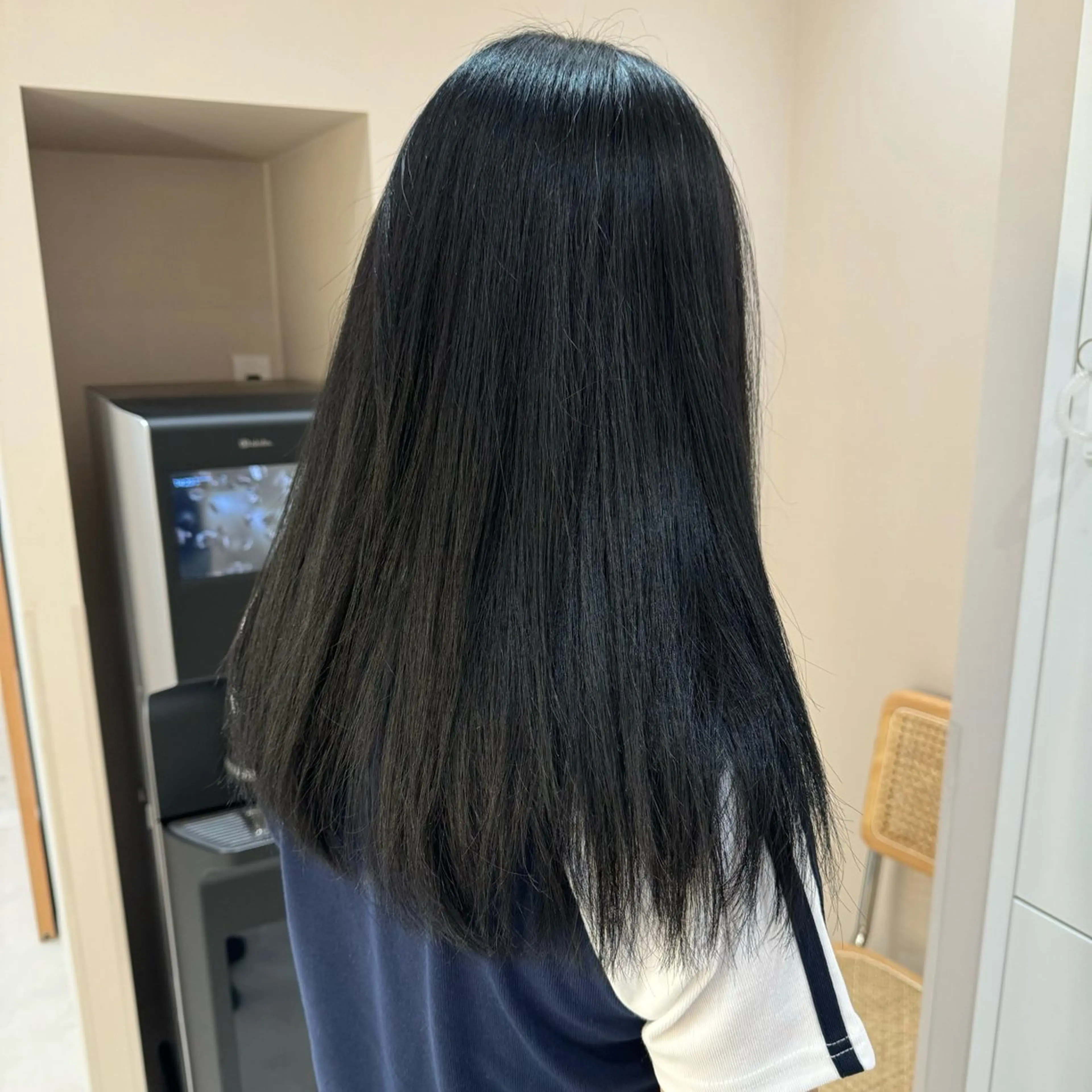 ブリーチなしフルカラー＋カット＋トリートメント（2cm以上切らせていただける方限定）の写真