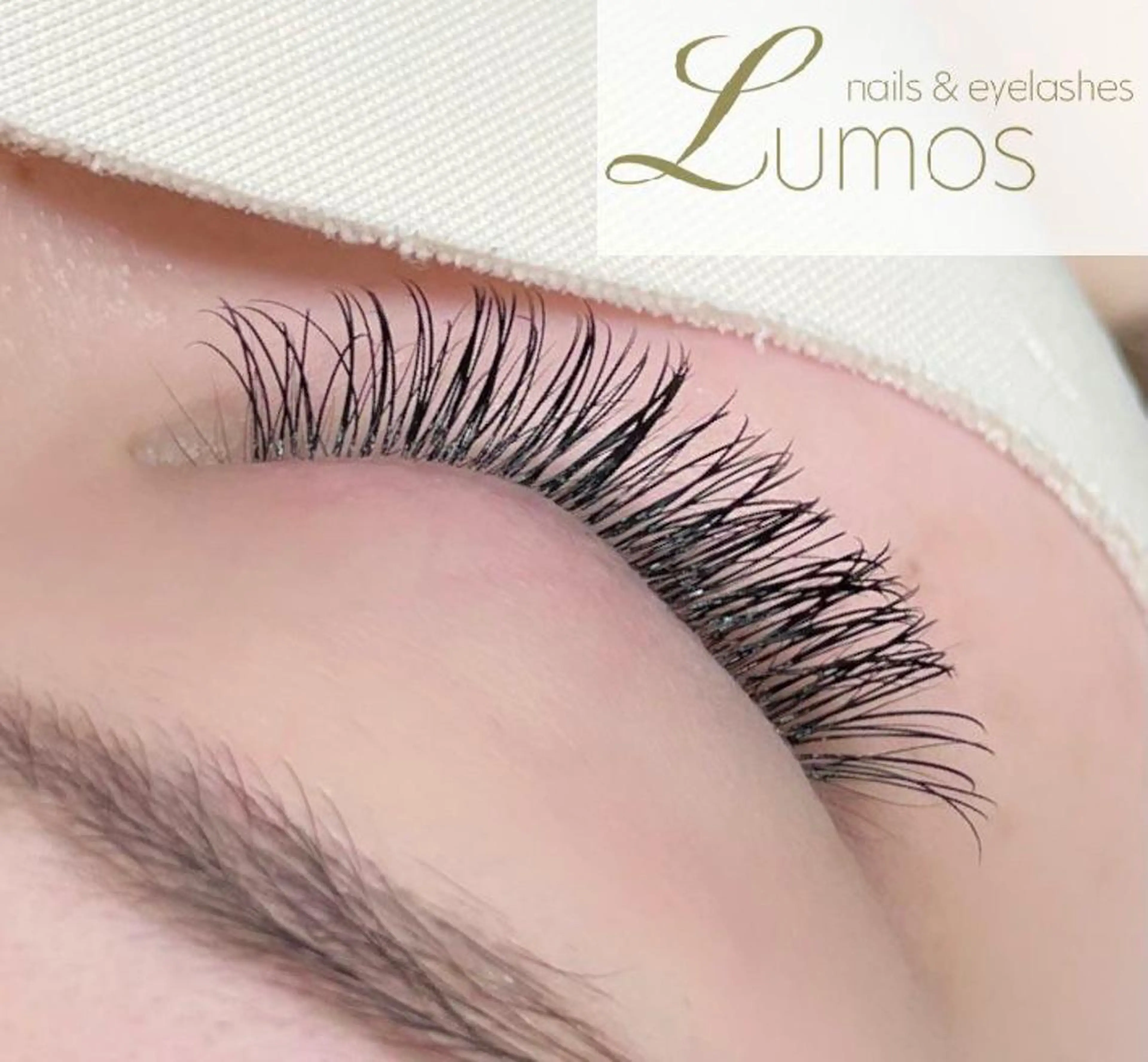 マツエク・マツパ フラットラッシュ Lumos nail&eyelash所属・Lumos Ayakaのマツエク・マツパデザイン