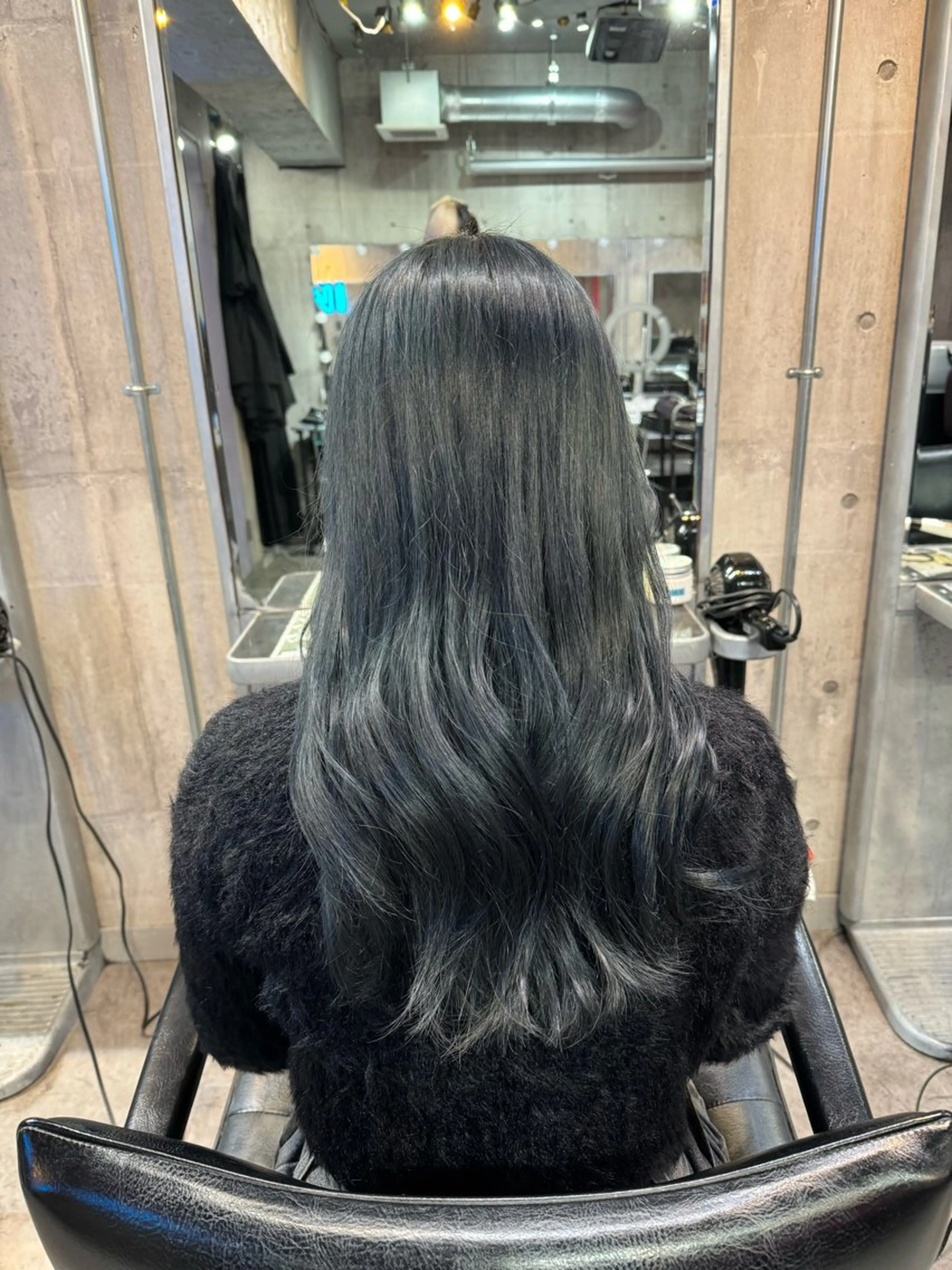 ロング カラー グレージュ オリーブグレージュ オリーブグレー ♡₊⁺カットの天才 ？？AYANEのヘアスタイル