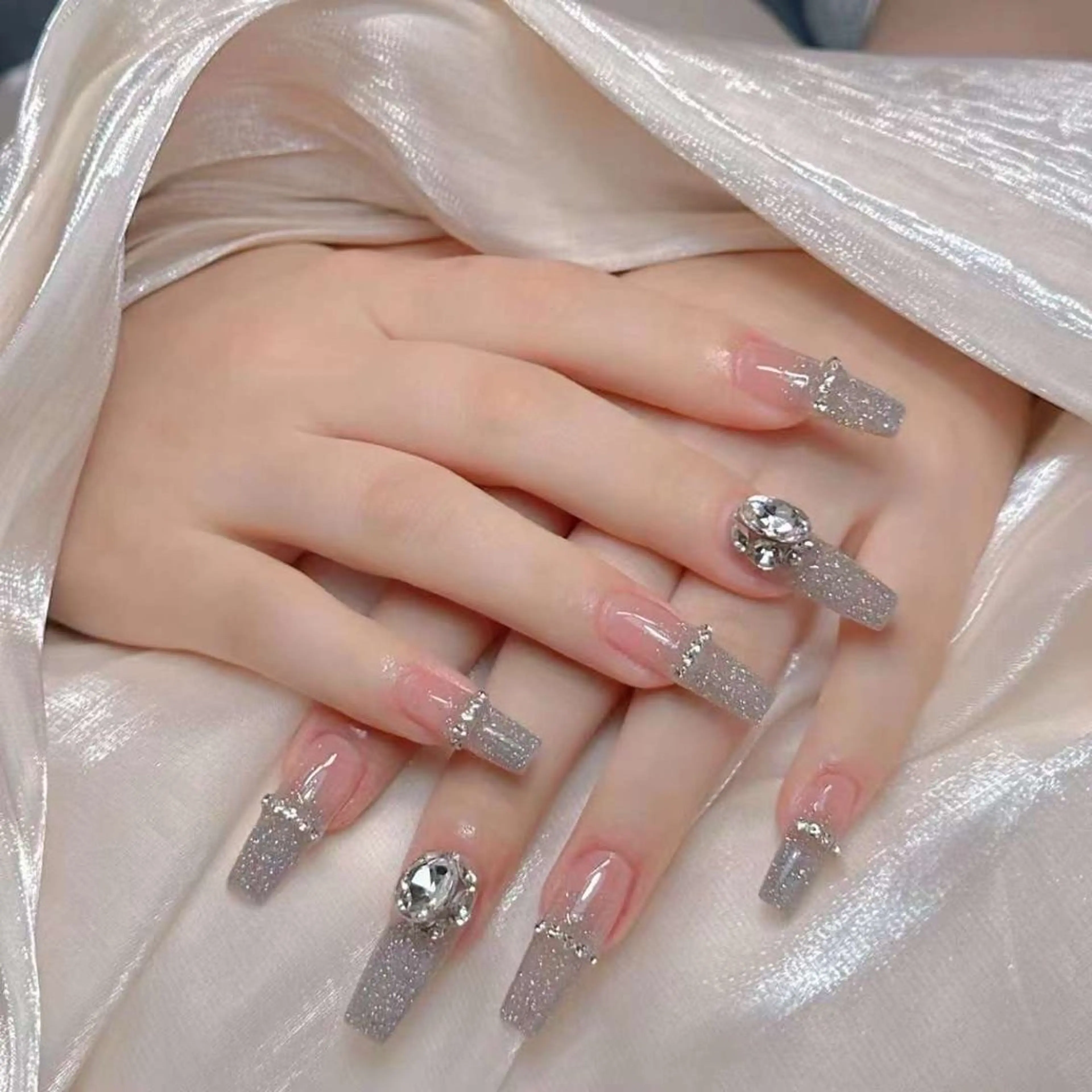 ネイル pink lady サロン・紬のネイルデザイン