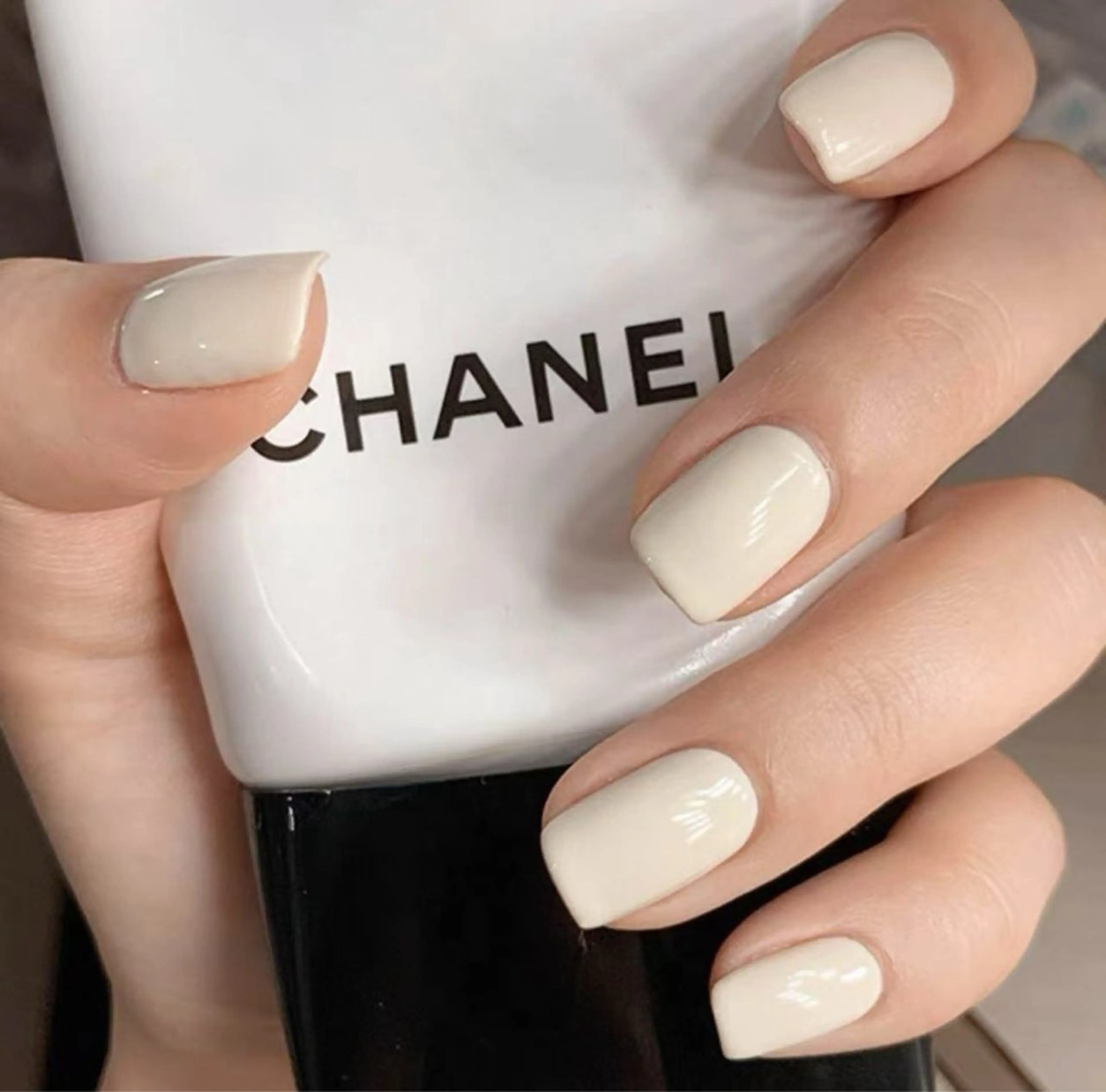 ネイル リオ ーalraのネイルデザイン