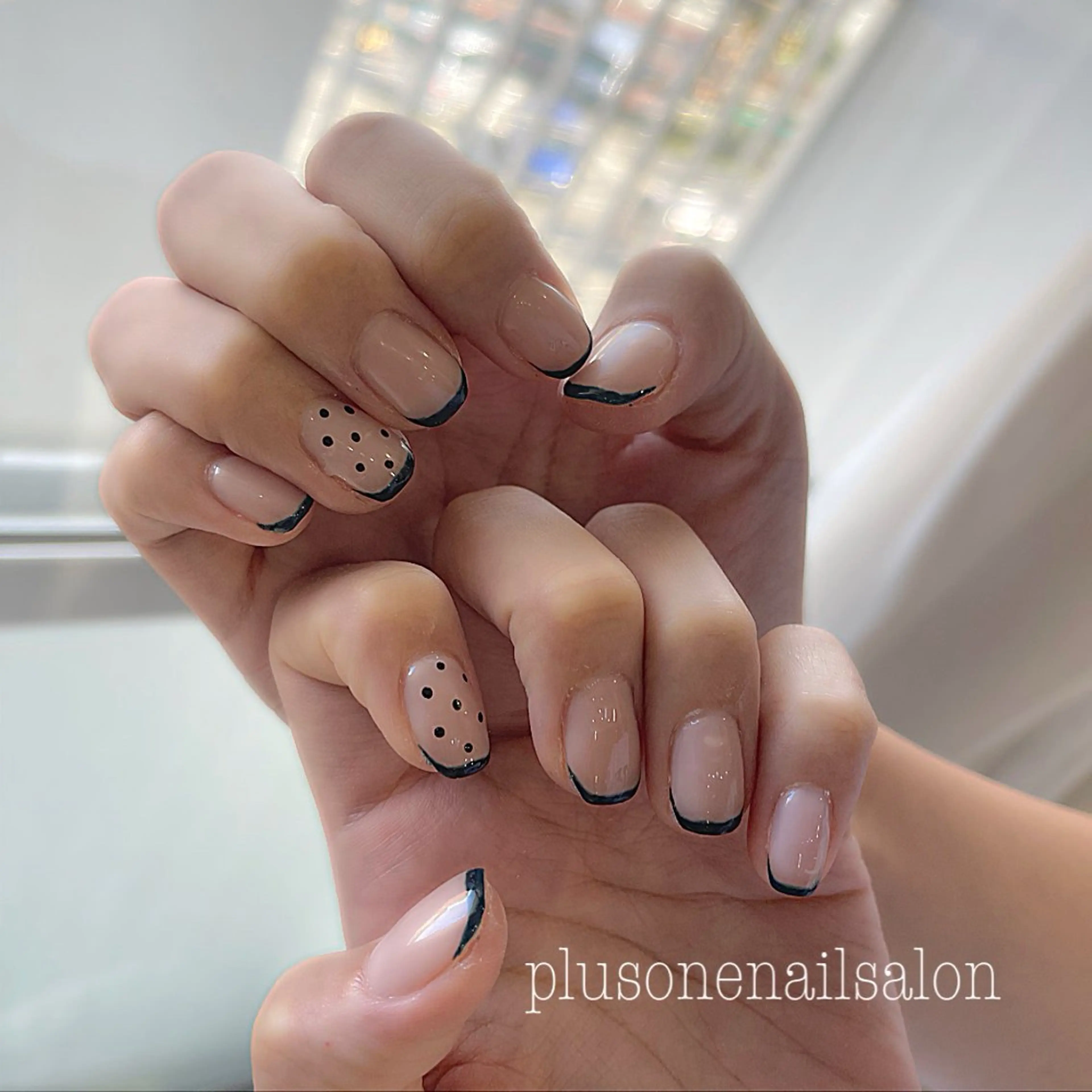 ネイル ドット フレンチネイル ジェルネイル PlusOnenailsalon所属・粕屋ネイル＆耳つぼ 🫧Natsumiのネイルデザイン