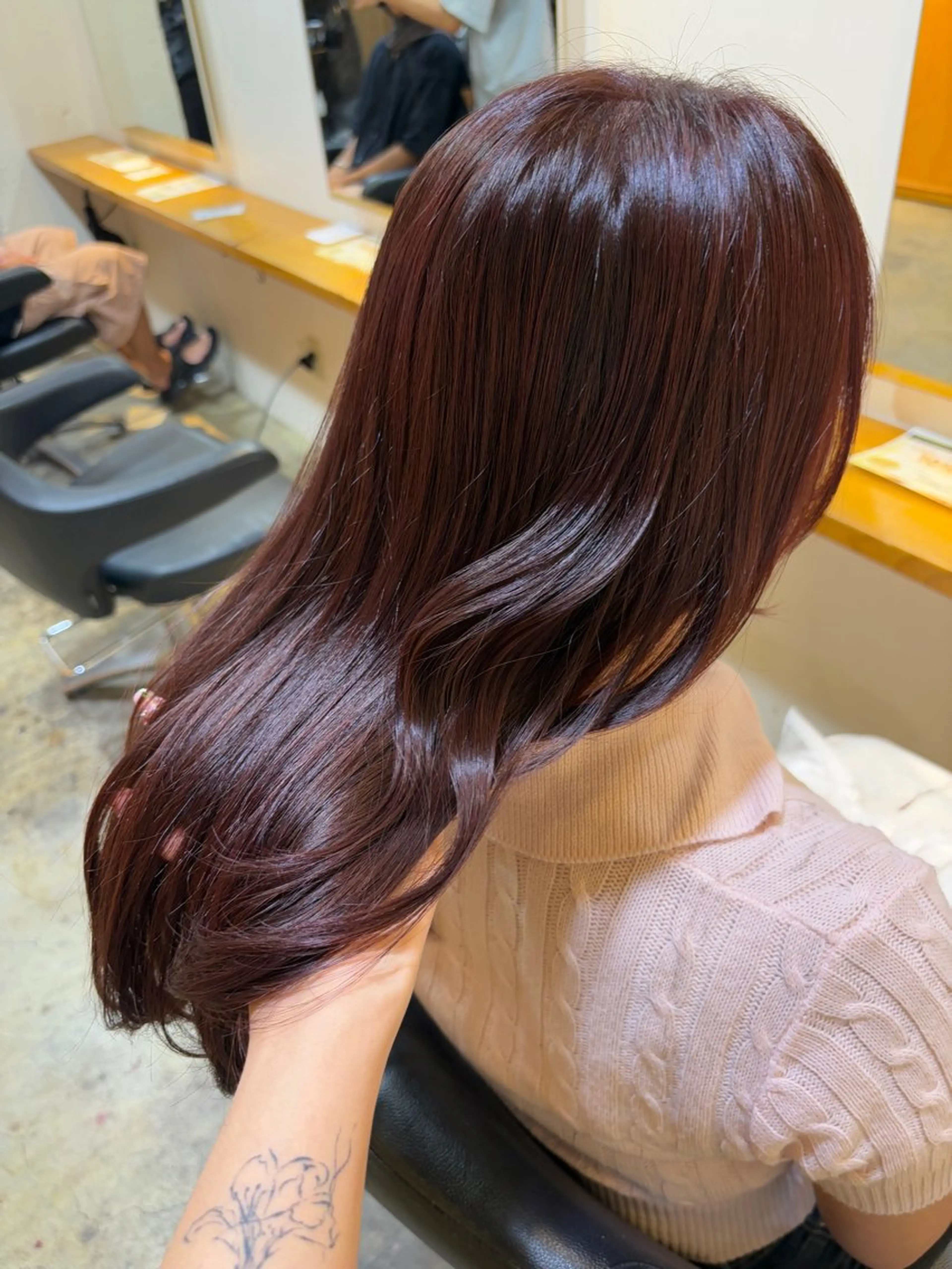 ミディアム カラー カット ヘアカラー トリートメント RIN／💫 レイヤーカット／韓国のヘアスタイル