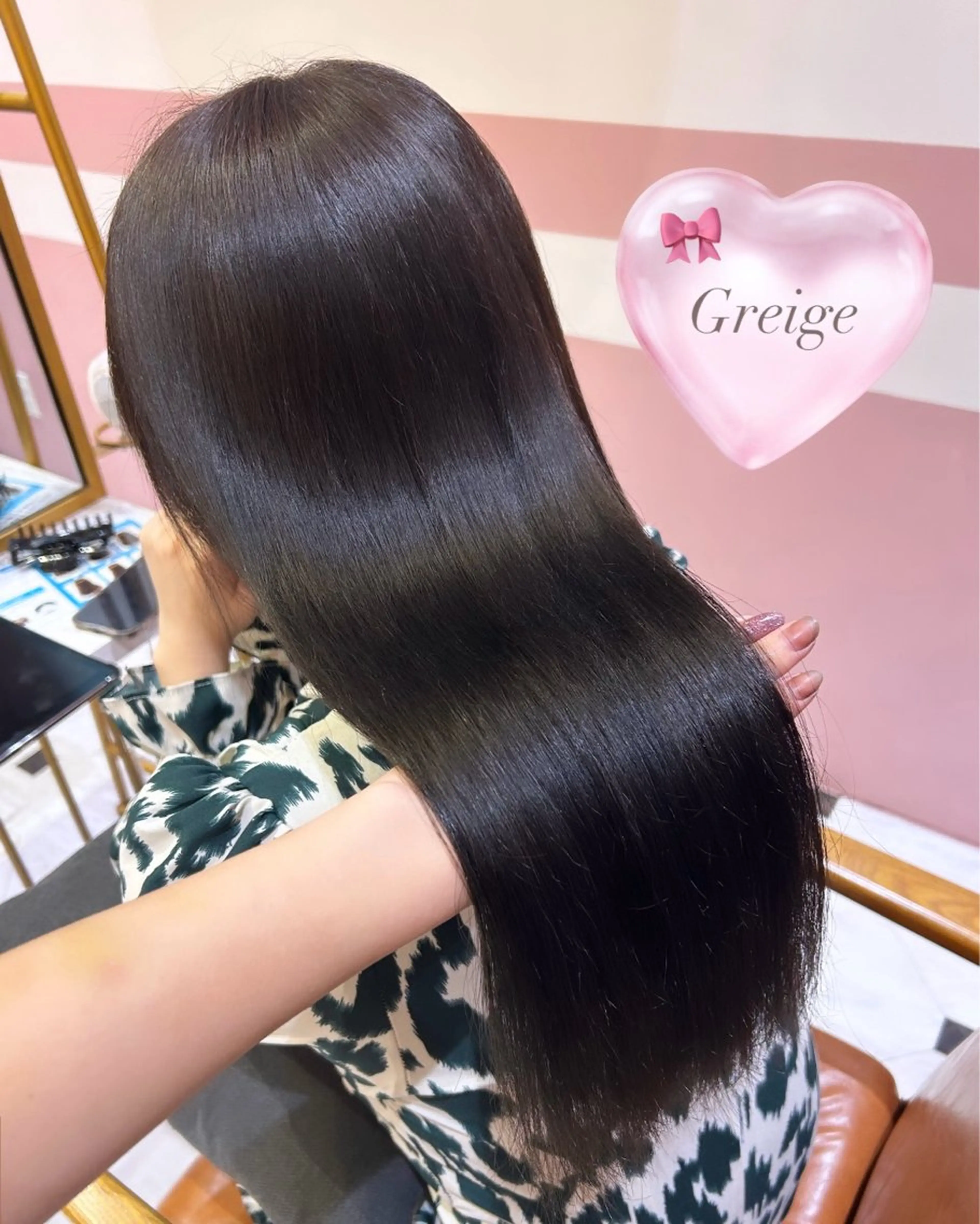 ロング カラー ダークグレー ヘアカラー トリートメント fish所属・横浜/レイヤー/ボブ shiira👼🏻のヘアスタイル