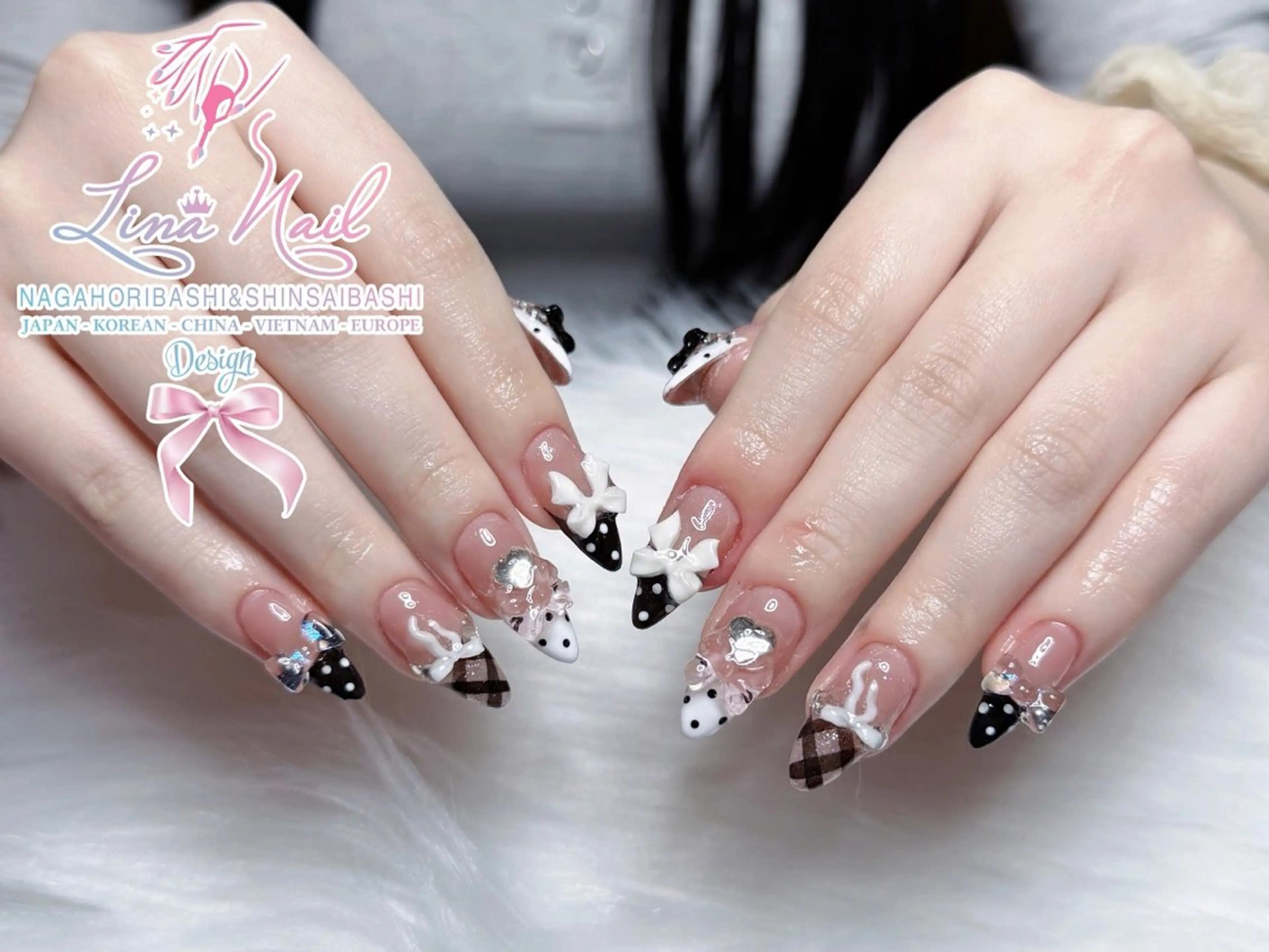 ミディアム クリスマス ハンドネイル リナネイル 長堀橋店／東心斎橋店のネイルデザイン