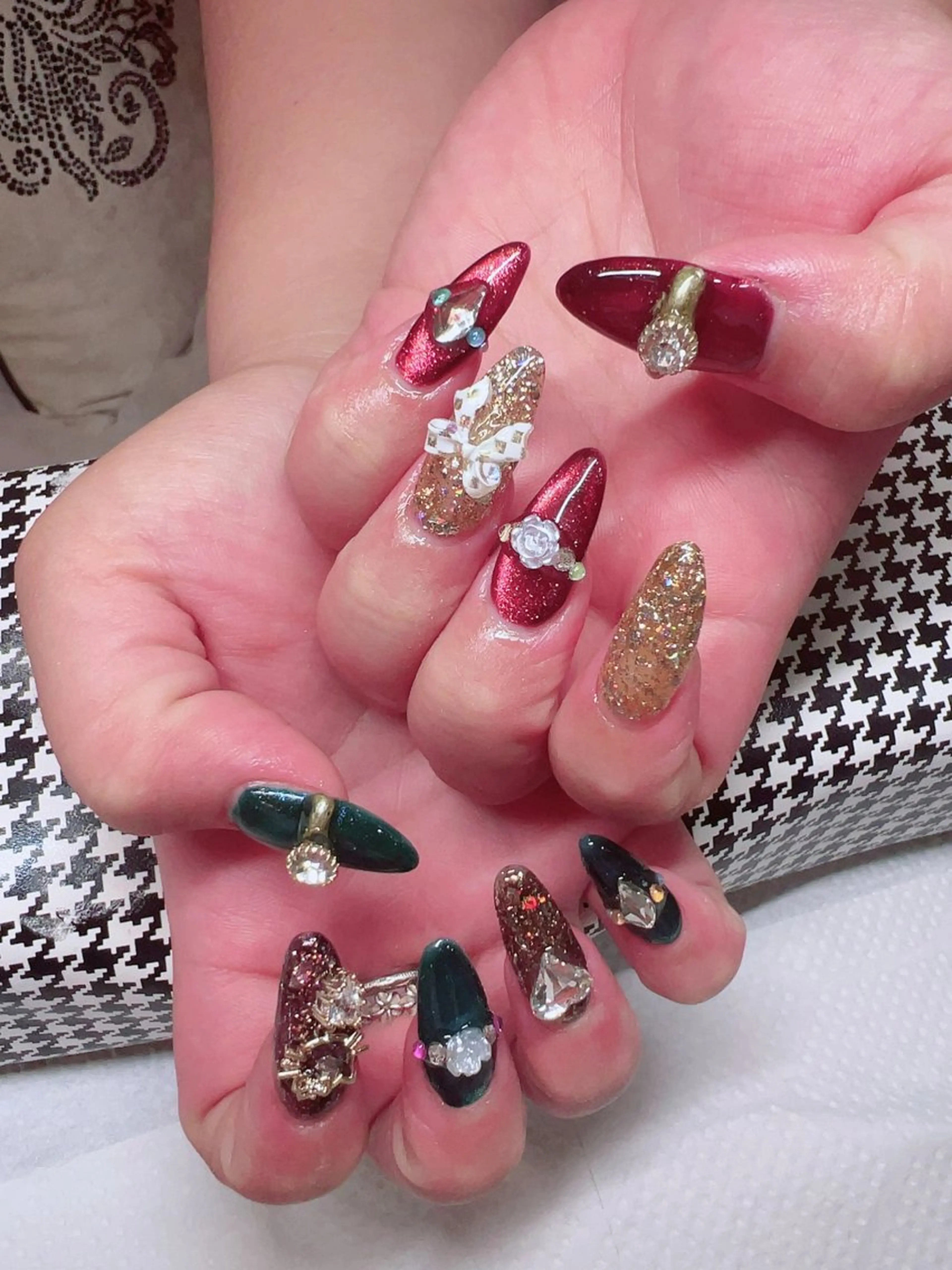 ネイル ハンドネイル フットネイル MRBEAUTYSALON所属・💖MR SALON💅のネイルデザイン