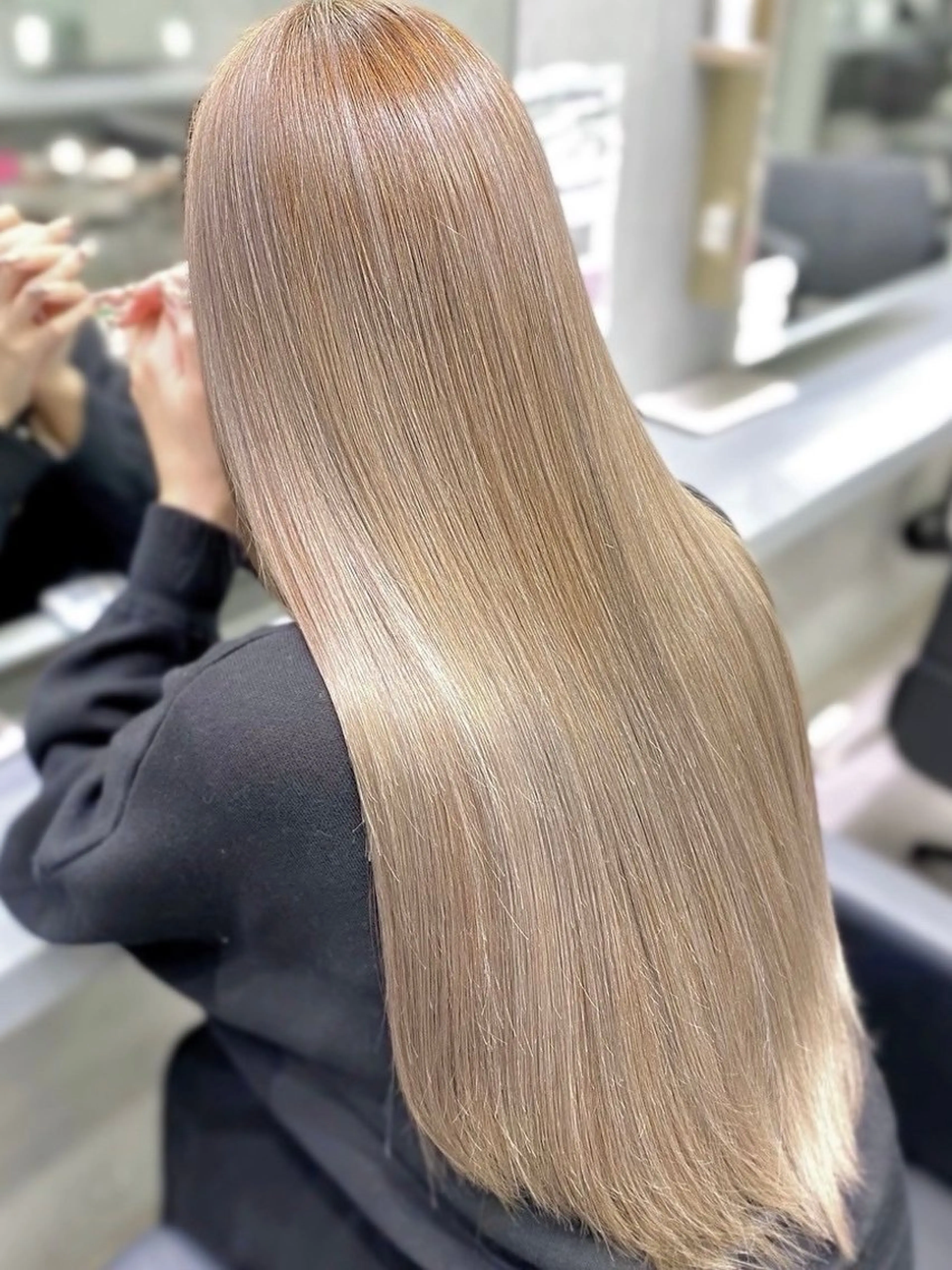ロング シールエクステ エクステ 外国人風カラー 髪質改善 韓国風ヘア カット ヘアカラー トリートメント elyts-omotesando-所属・【elyts】 𝑲𝑶𝑼𝑲𝑰のヘアスタイル