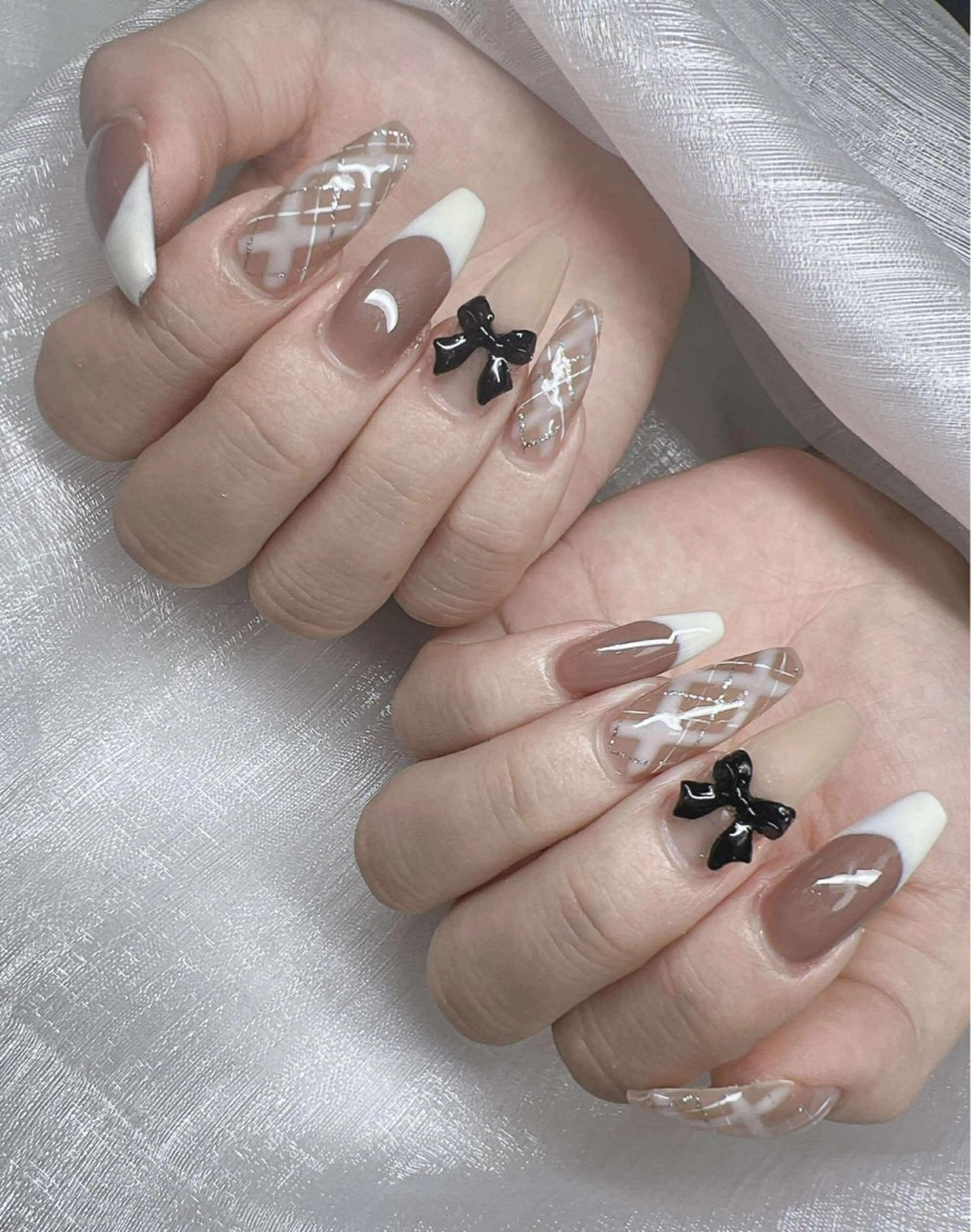 ネイル 長さ出し グラデーション 卒業式 キラキラネイル マグネットネイル ハンドネイル Lee Nailsのネイルデザイン