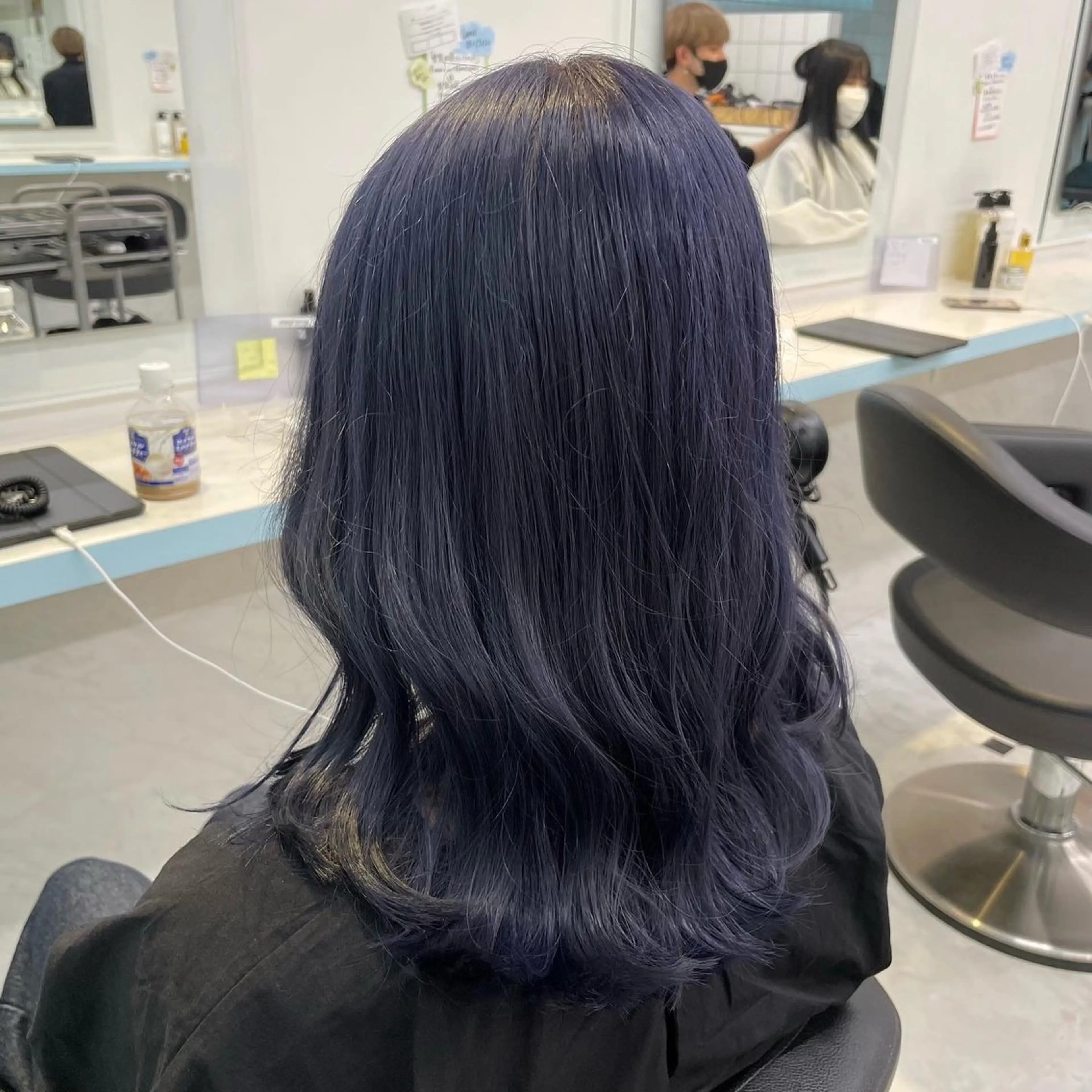 セミロング カラー ヘアアレンジ 艶髪ハイトーン🫧 Kurehaのヘアスタイル