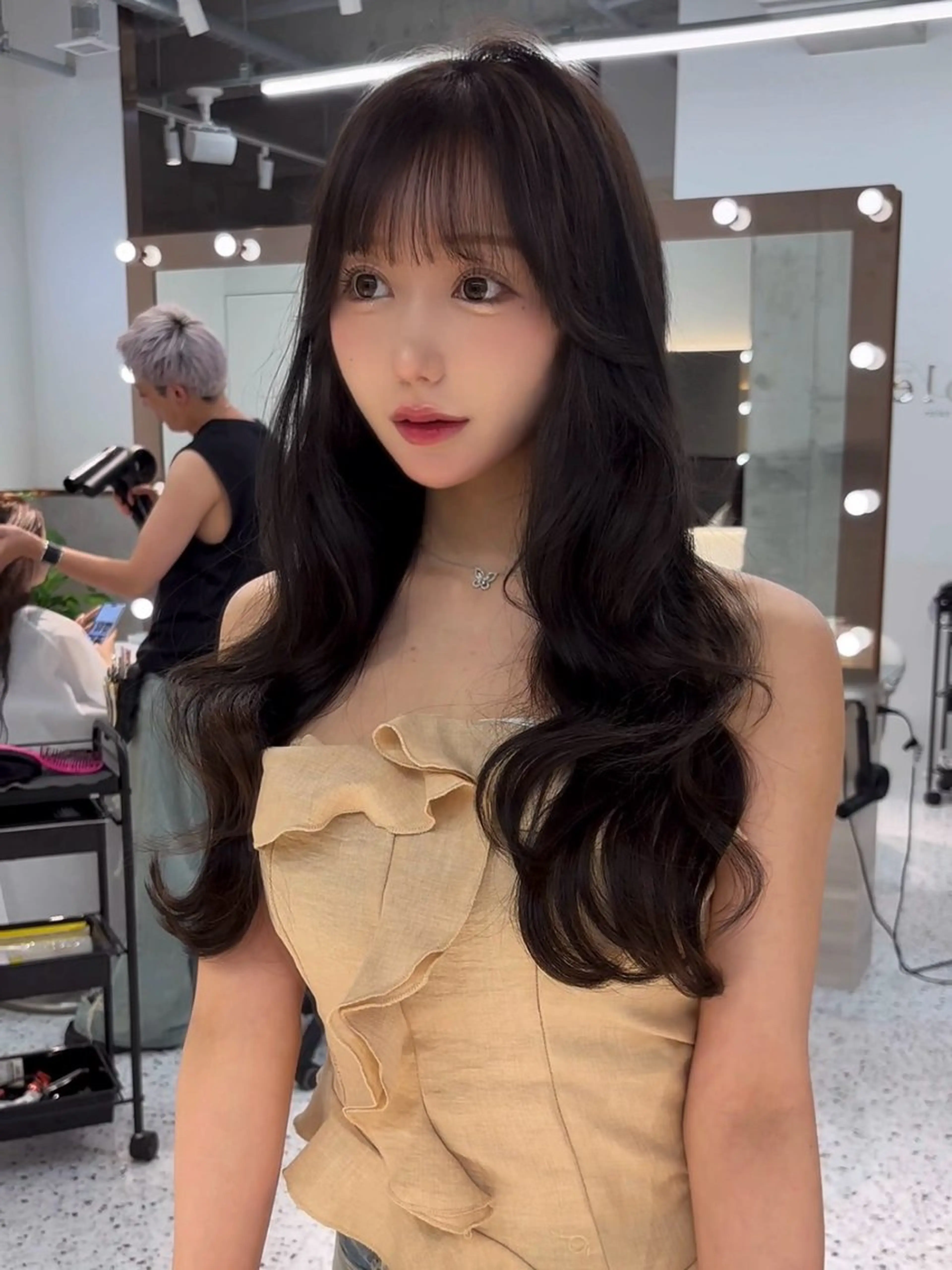 セミロング カラー 透明感カラー レイヤーカット 【美髪矯正) 縮毛矯正吉村　清志のヘアスタイル
