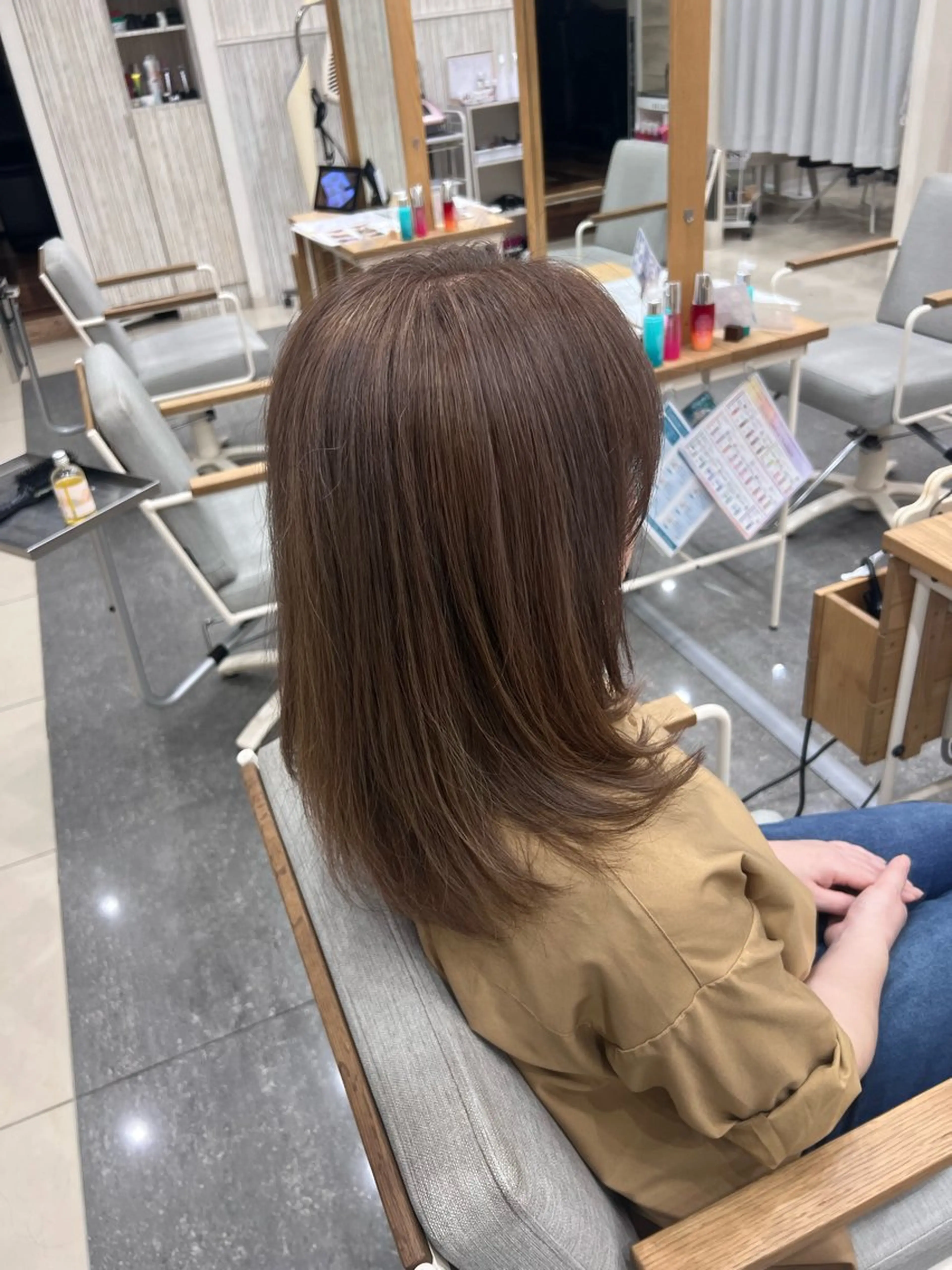 セミロング カラー ブリーチ グレージュ ヘアカラー トリートメント 太白区白髪ぼかし/ ボブカット/千葉達人のヘアスタイル