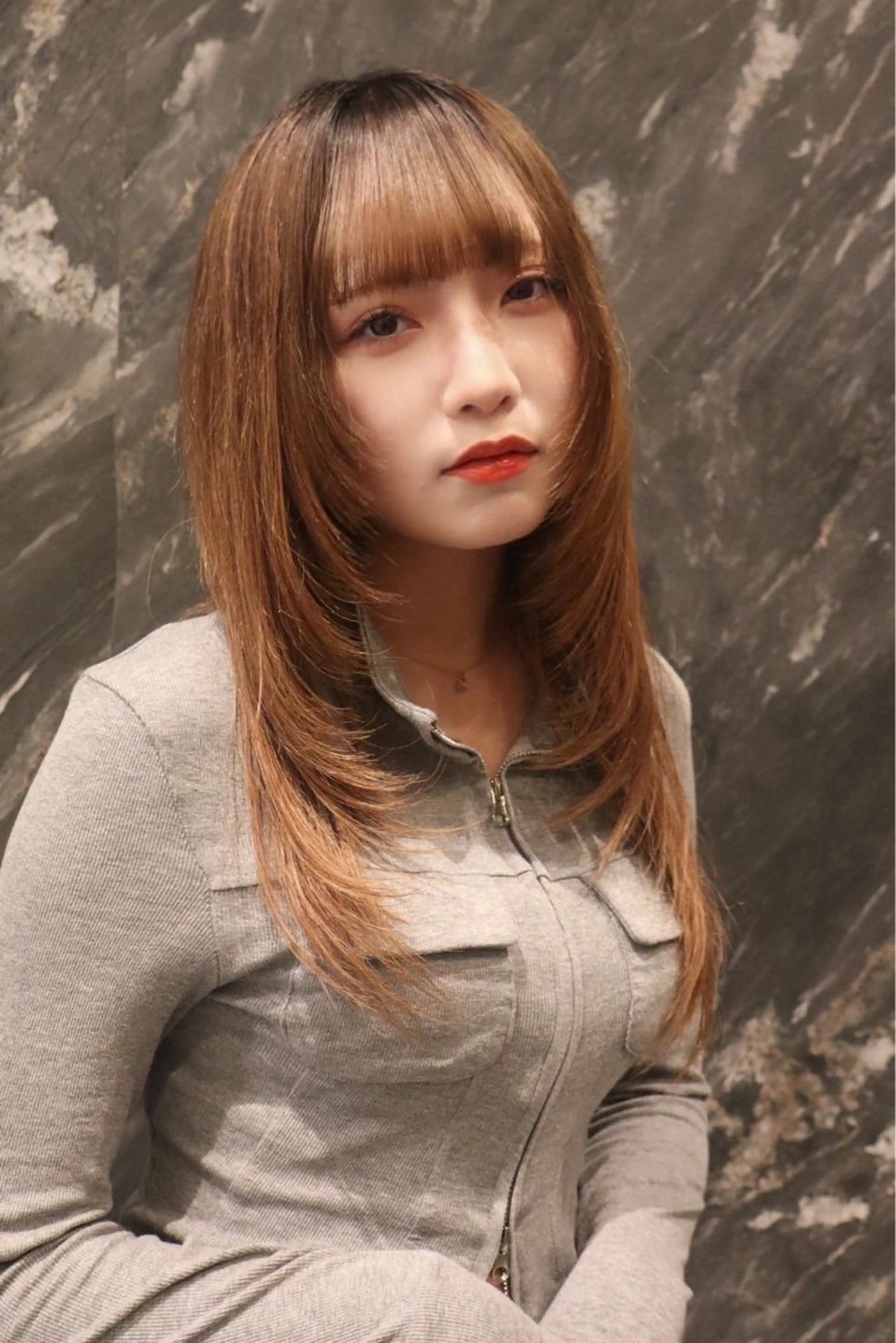 ミディアム カラー レイヤーカット /ハイトーンchaoのヘアスタイル