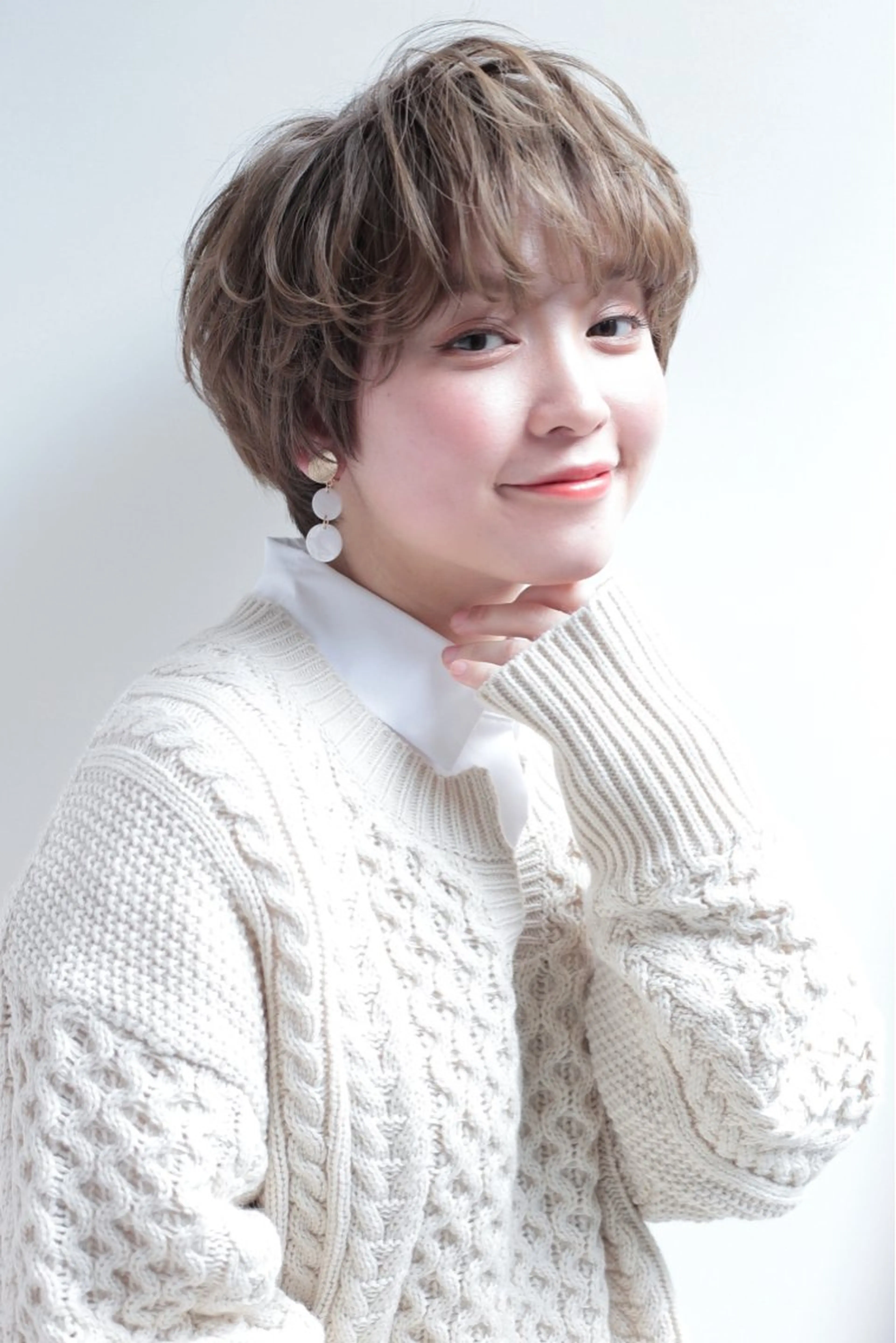 ショート カラー パーマ stylist/ボブ ことの/韓国レイヤーのヘアスタイル