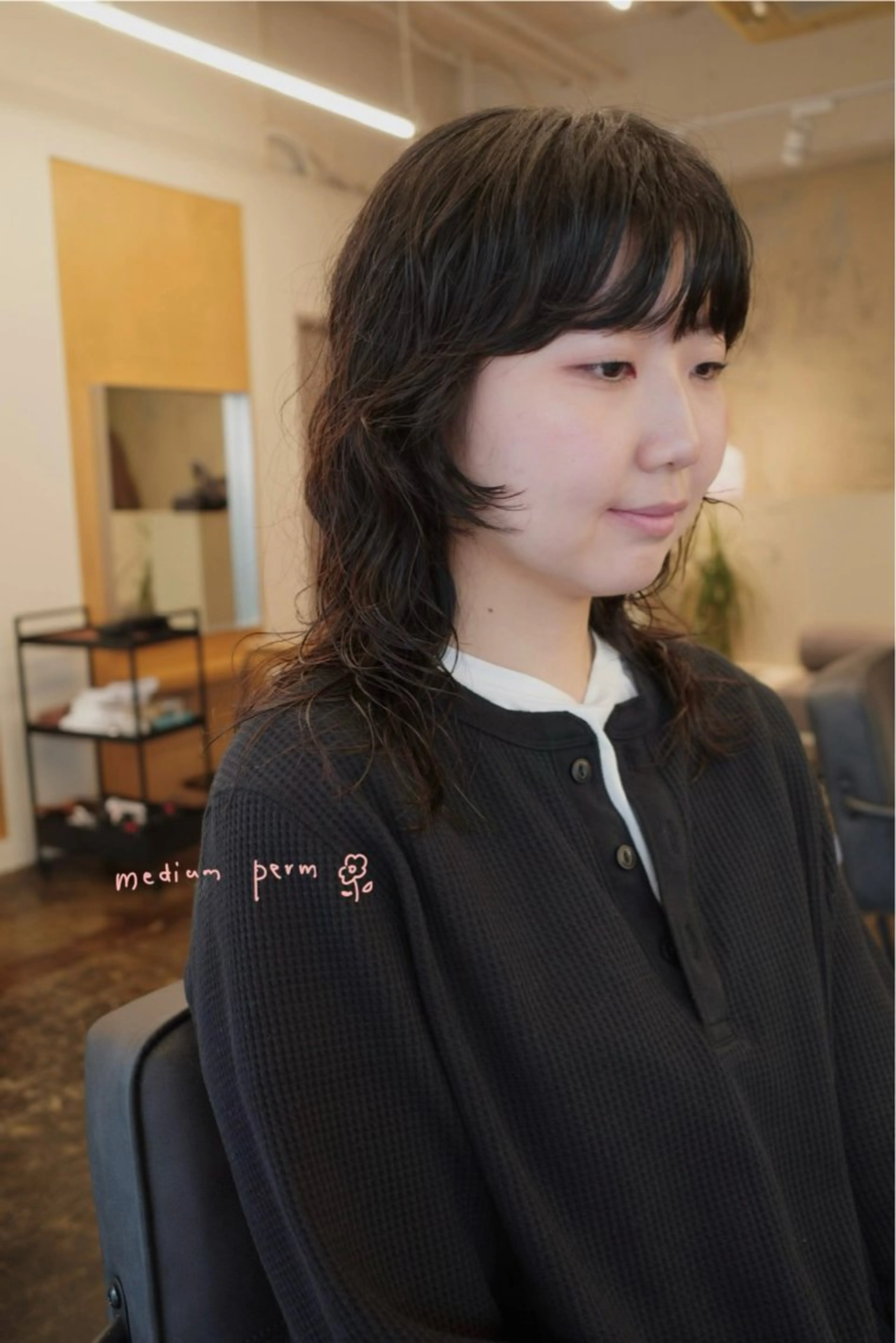 ミディアム パーマ ミディアムパーマ レイヤーカット カット パーマ yupi🐈‍⬛ レイヤー/パーマのヘアスタイル