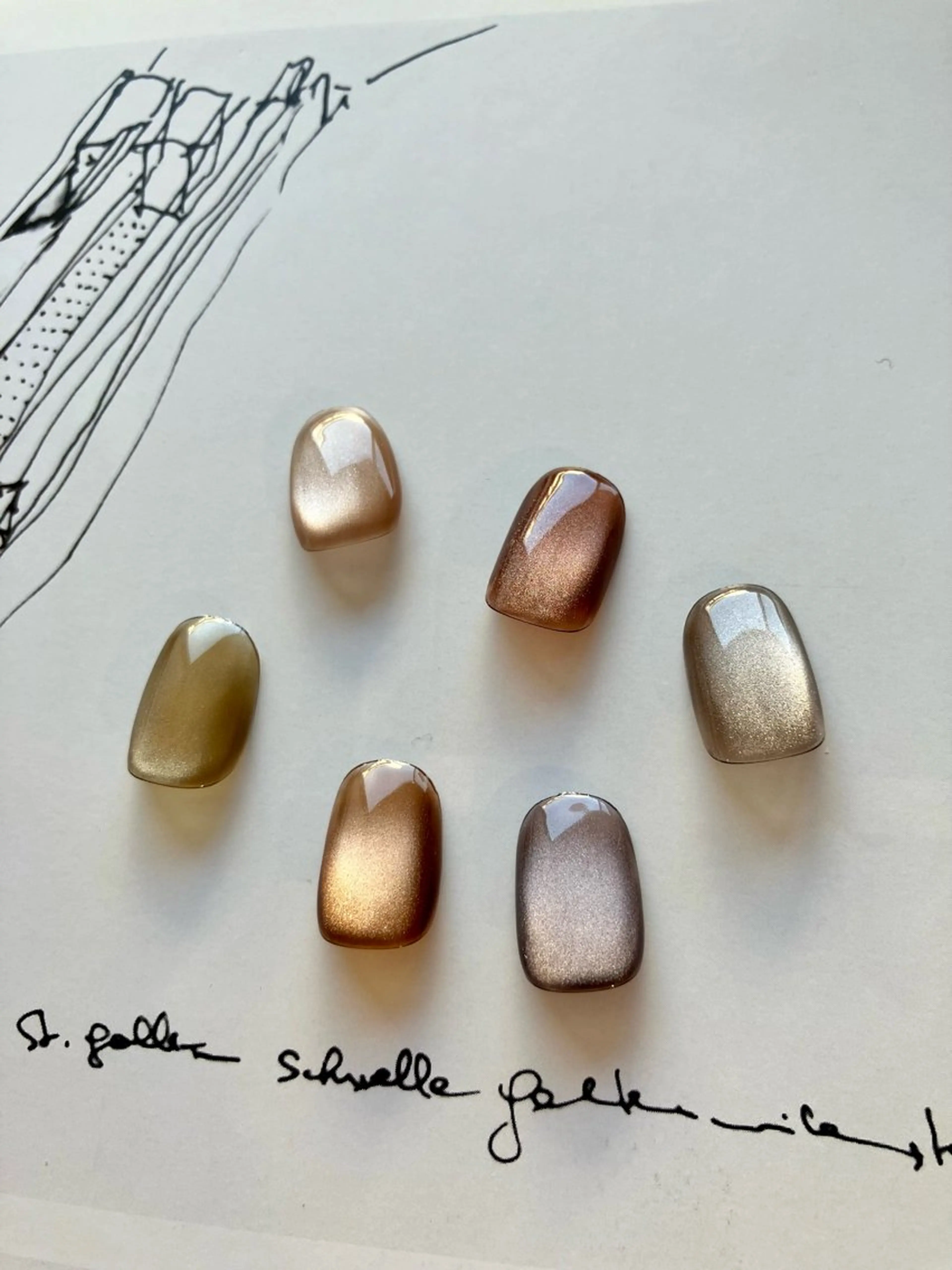 ネイル マグネットネイル 丹(TAN.) akariのネイルデザイン