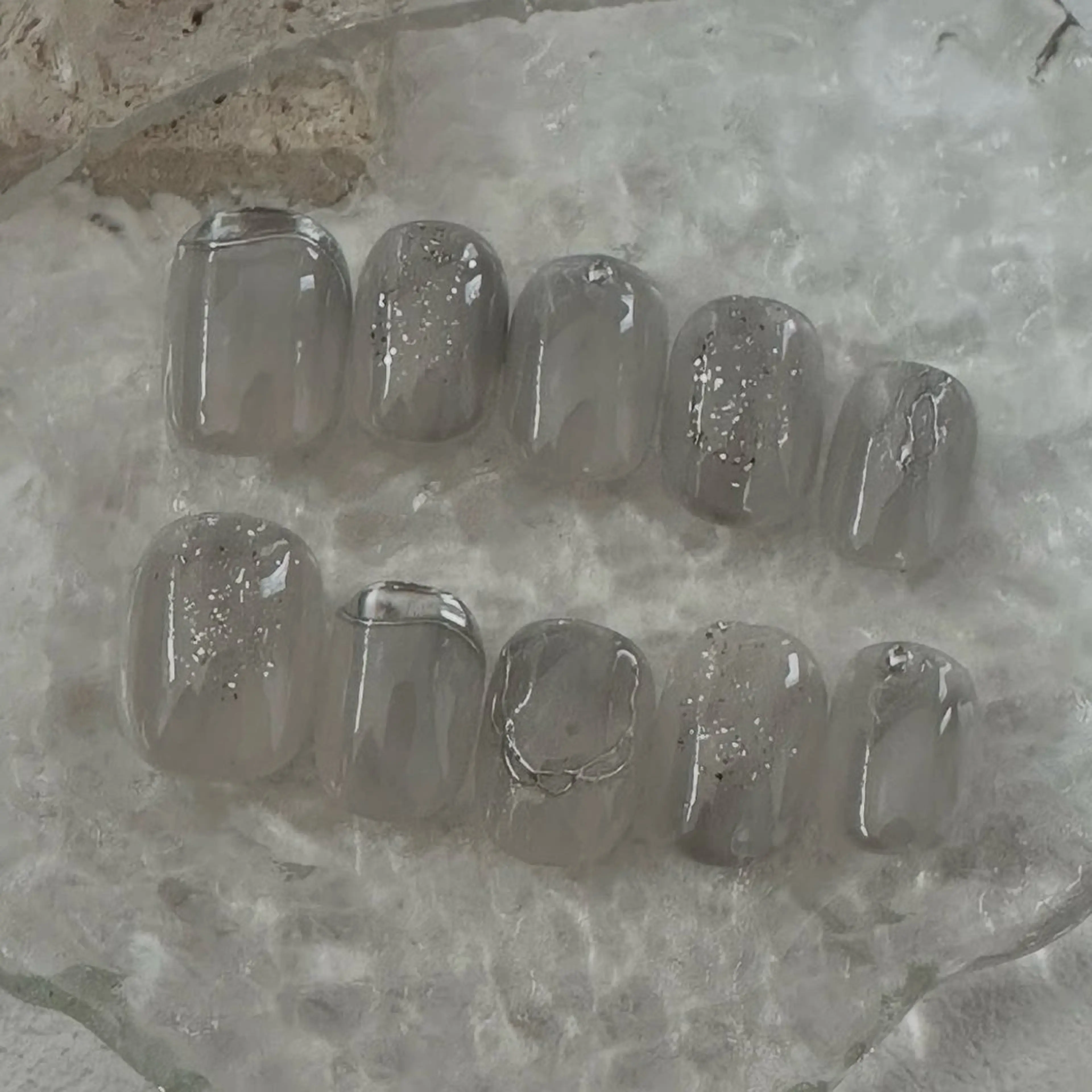 ネイル ハンドネイル honoka .のネイルデザイン