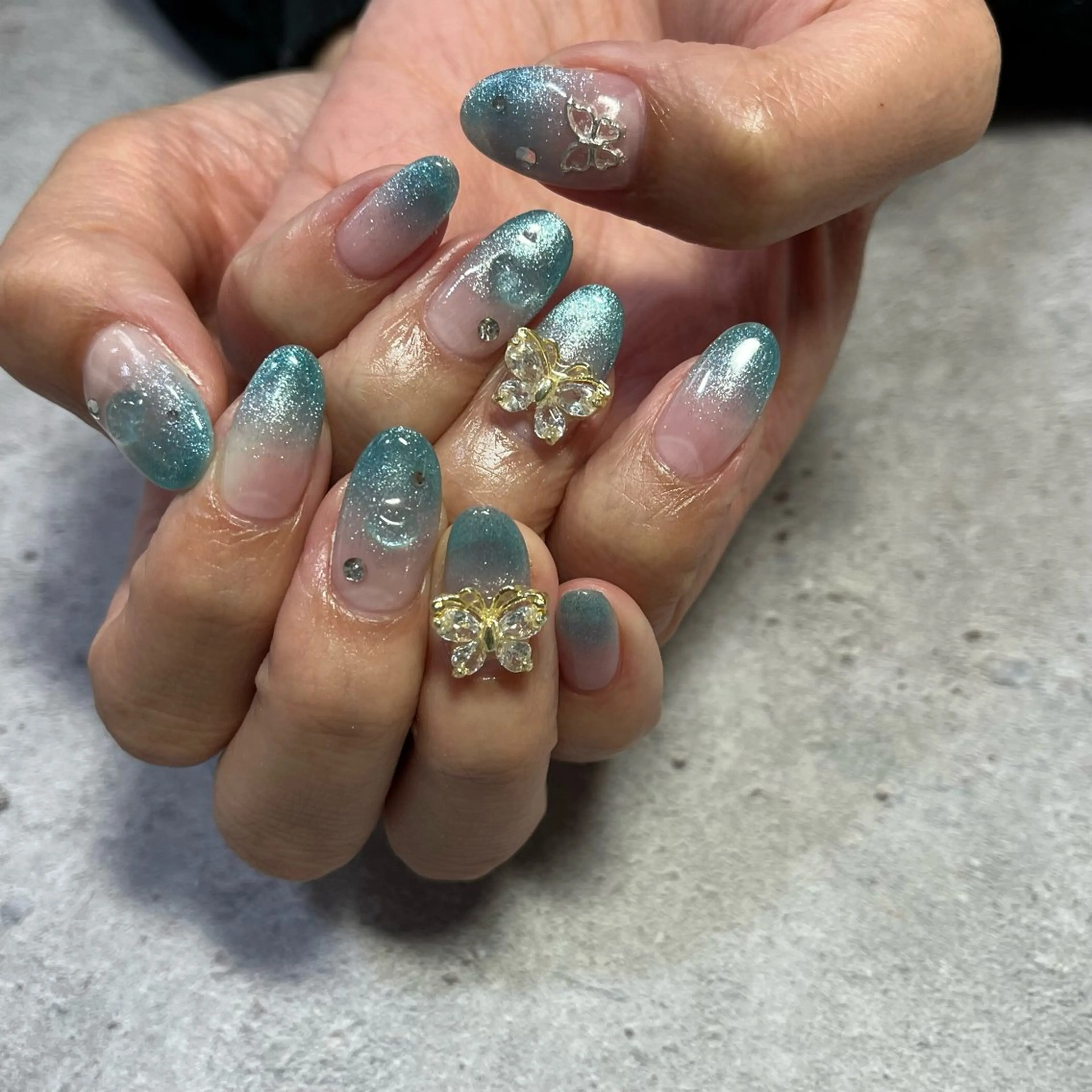 ネイル mahalo nail salon所属・野々山 亜美のネイルデザイン