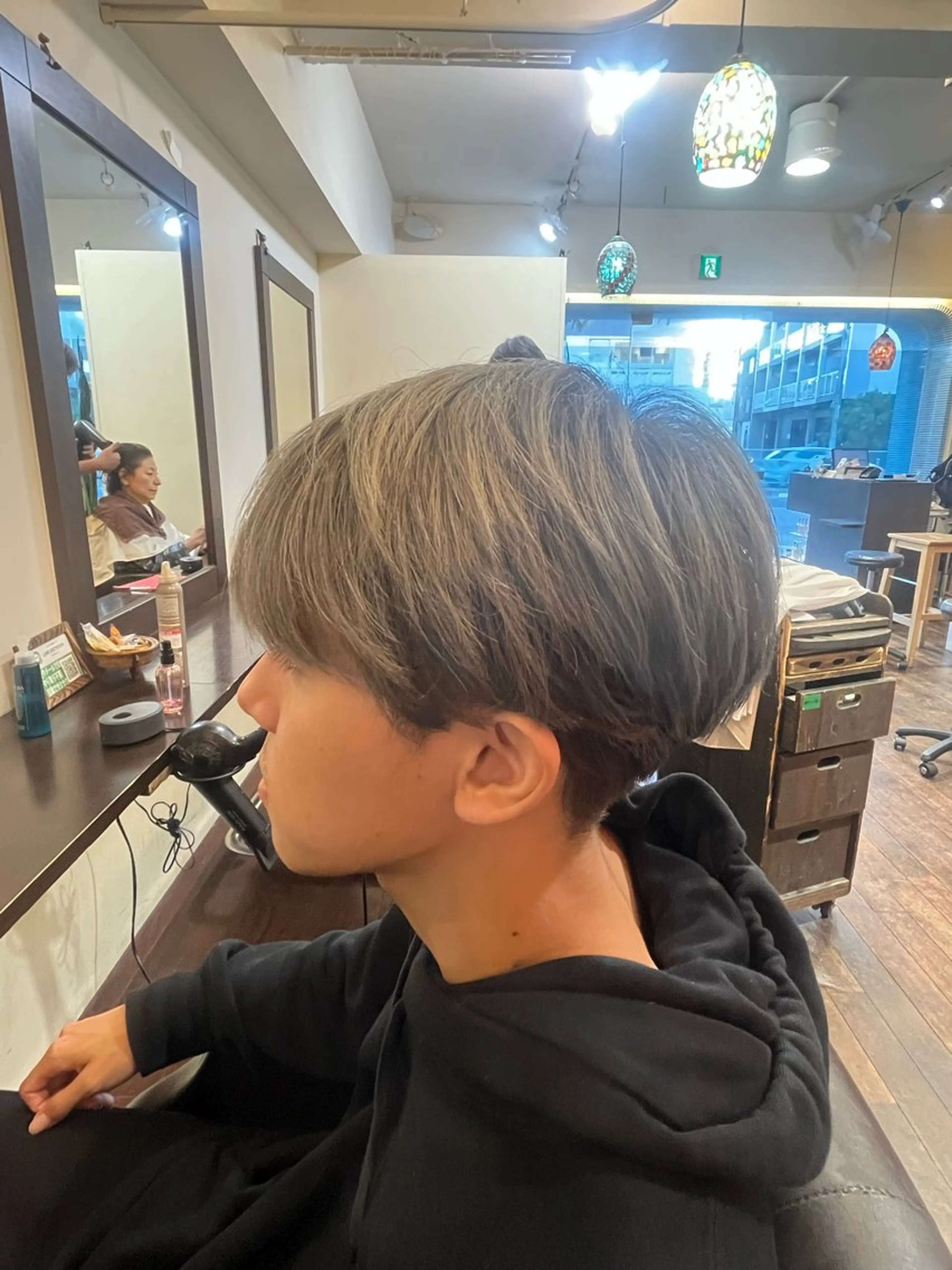 ショート カラー メンズ メンズ韓国風 マッシュ 刈り上げ 韓国風ヘア カット ヘアカラー cachecache白金高輪店所属・⭐️メンズ特化⭐️ 山﨑日向汰のヘアスタイル