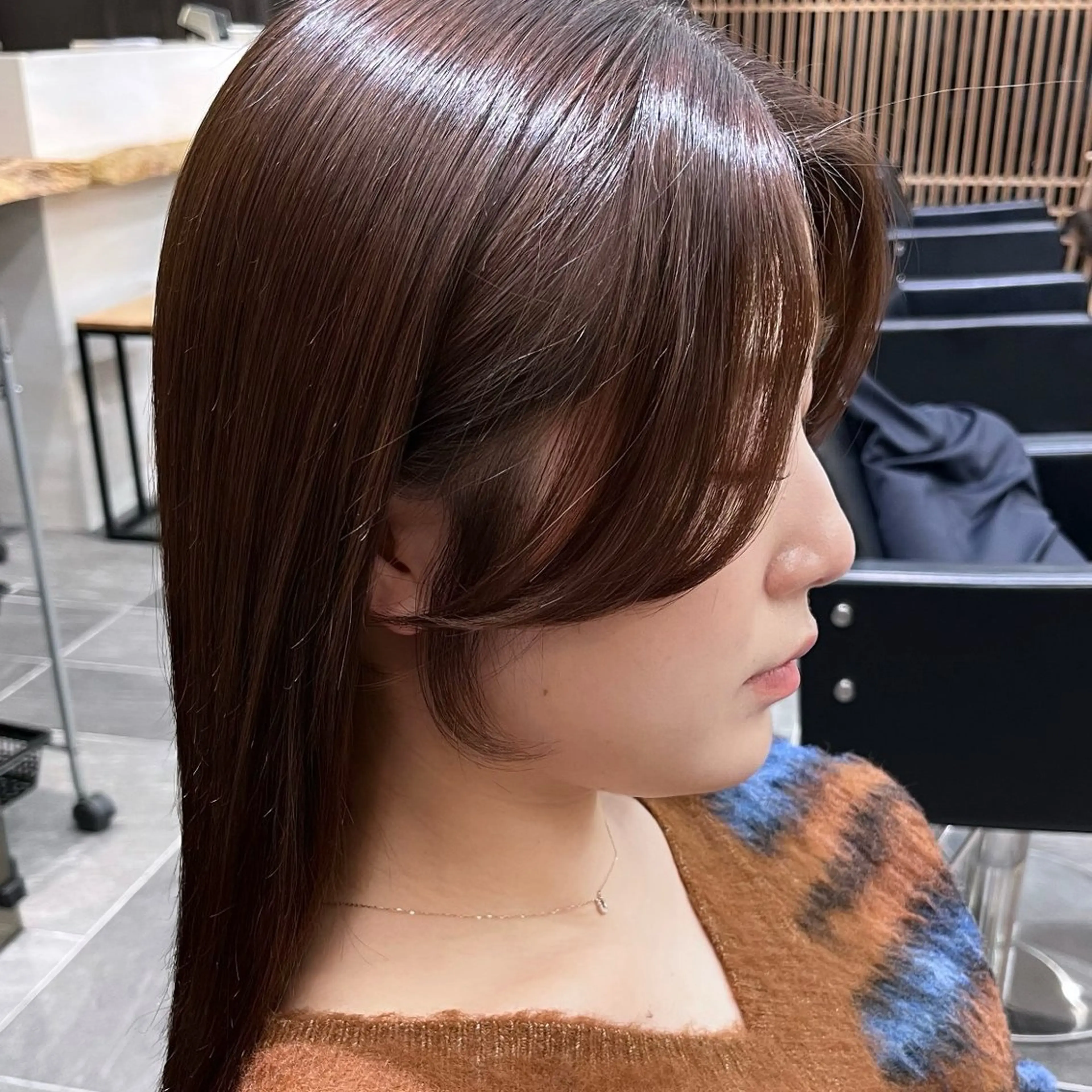 セミロング 顔周りカット LATTE所属・垢抜け顔周り／韓国 ヘア𝑺𝒂𝒌𝒊のヘアスタイル