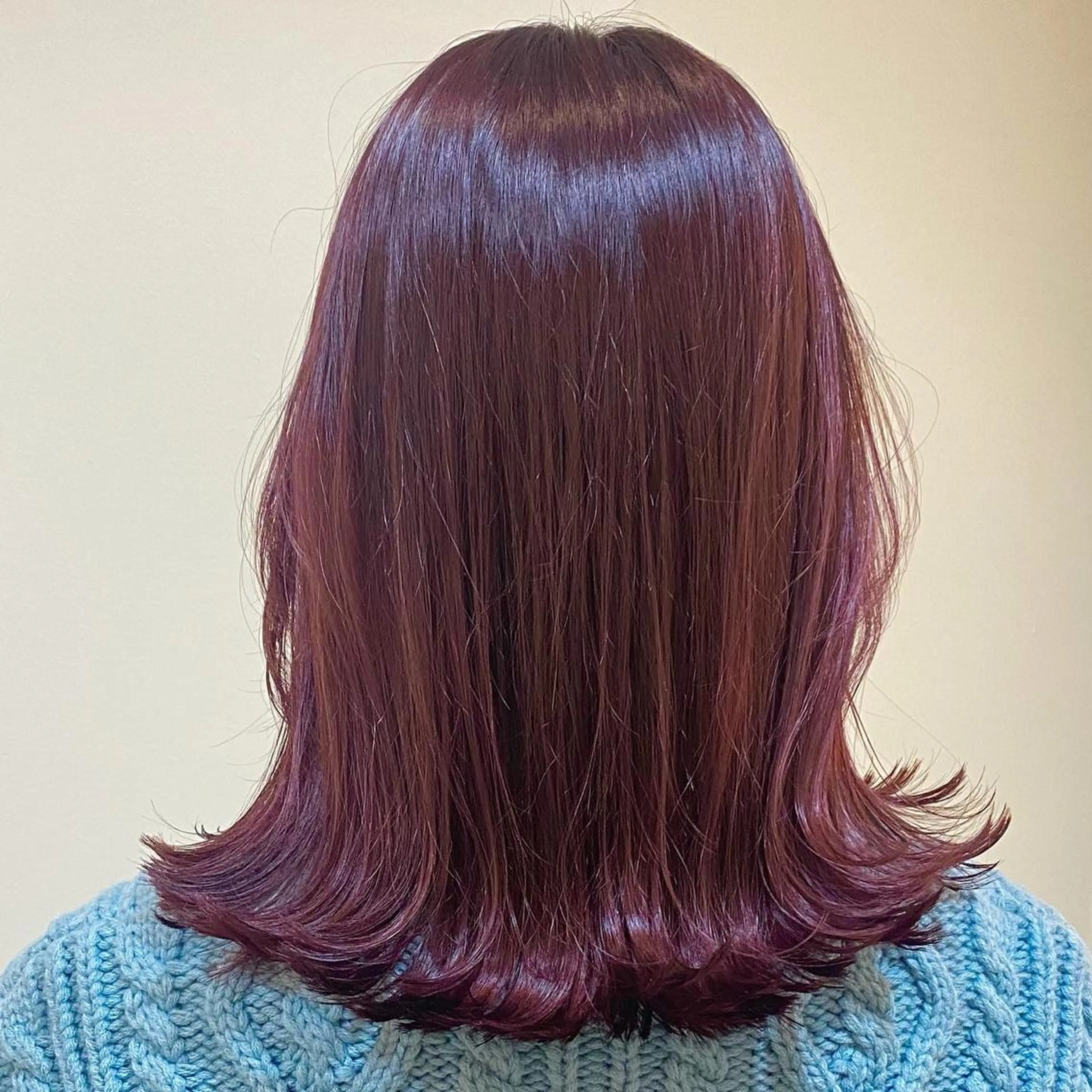 ミディアム カラー ANNA /艶髪/ハイトーンのヘアスタイル