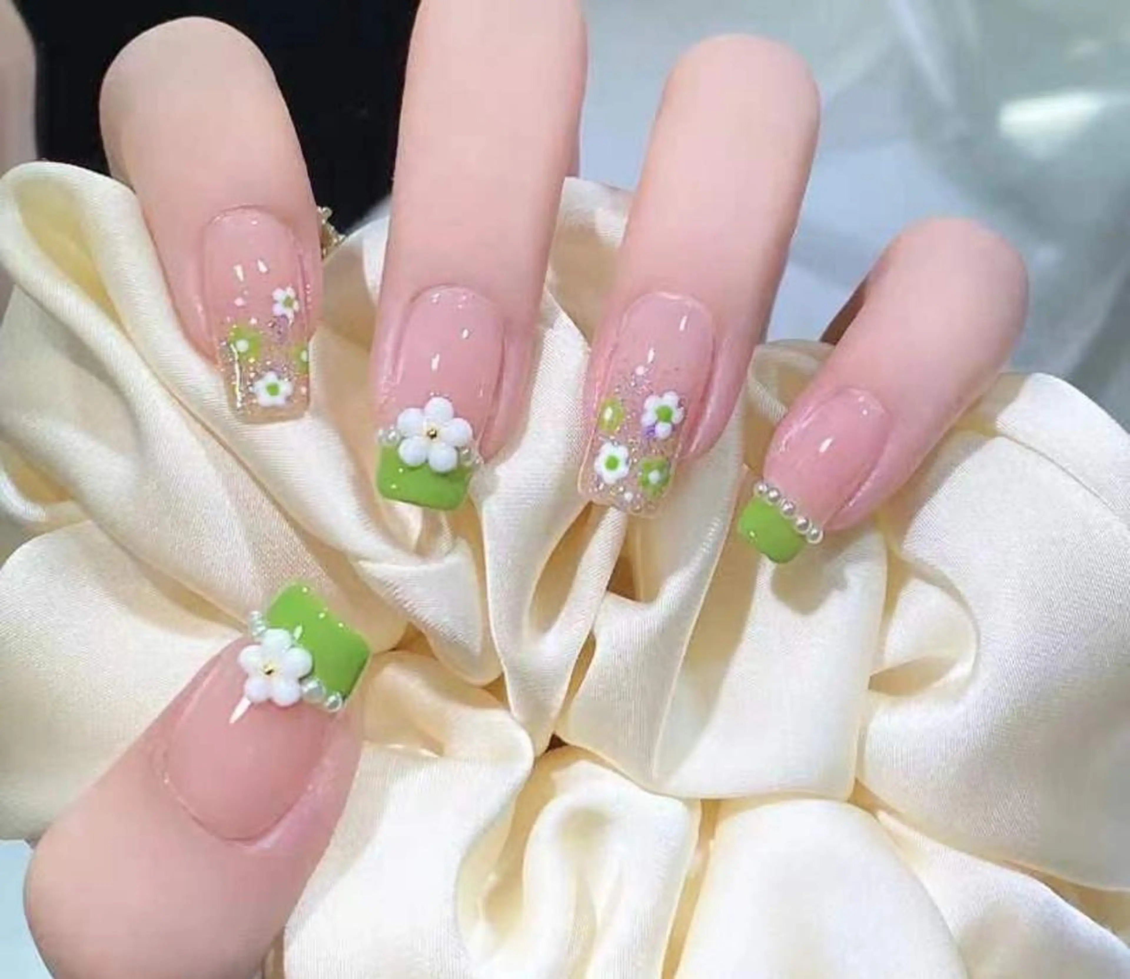 ネイル Theone栄店 松田のネイルデザイン