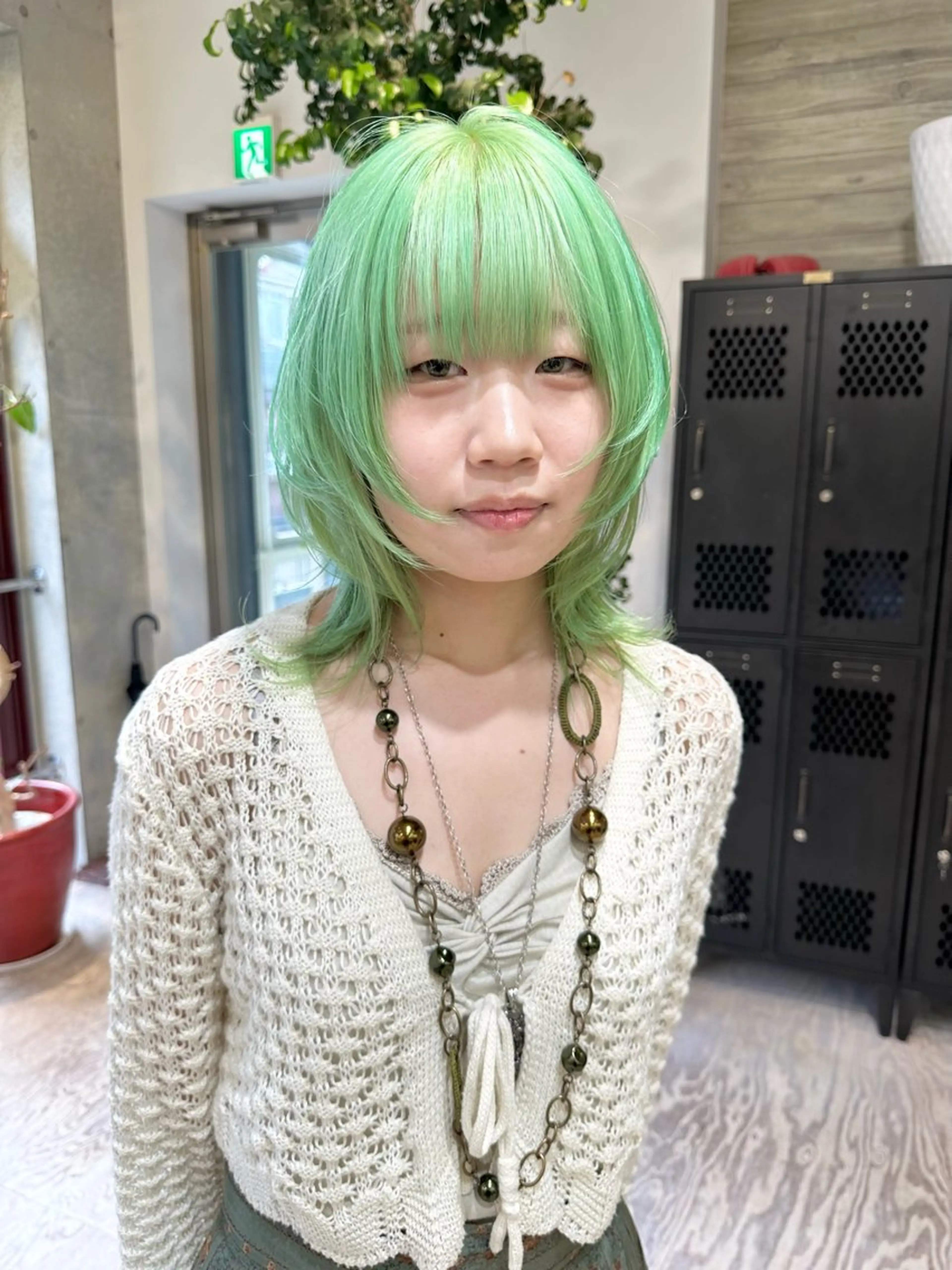 ミディアム カラー ヘアカラー トリートメント kai .のヘアスタイル