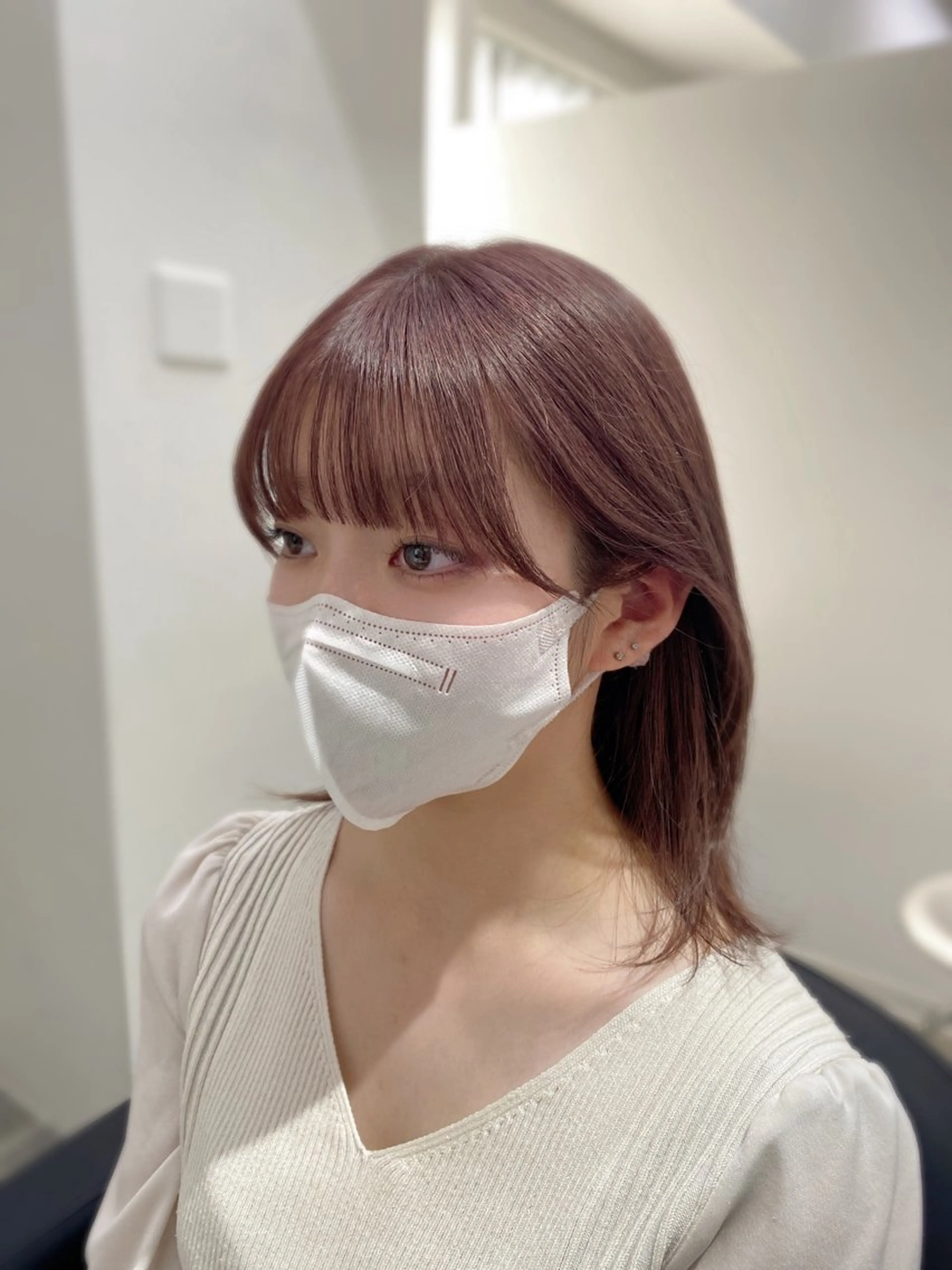 ミディアム カラー カット ヘアカラー トリートメント YUZU🎀顔まわり ×レイヤーカットのヘアスタイル