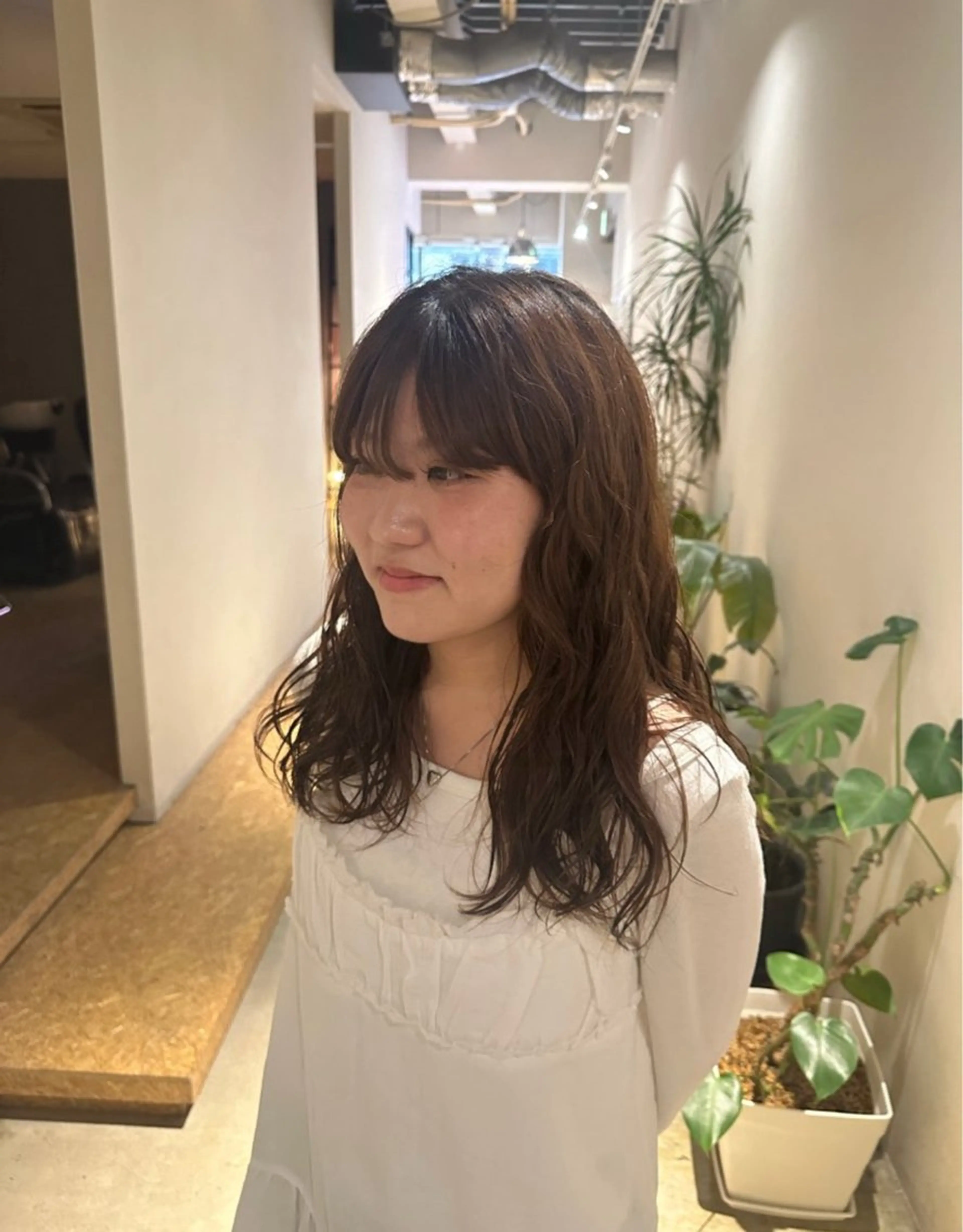 ロング パーマ 7Velvet所属・あゆみ︎︎✮／ 暖色カラーのヘアスタイル