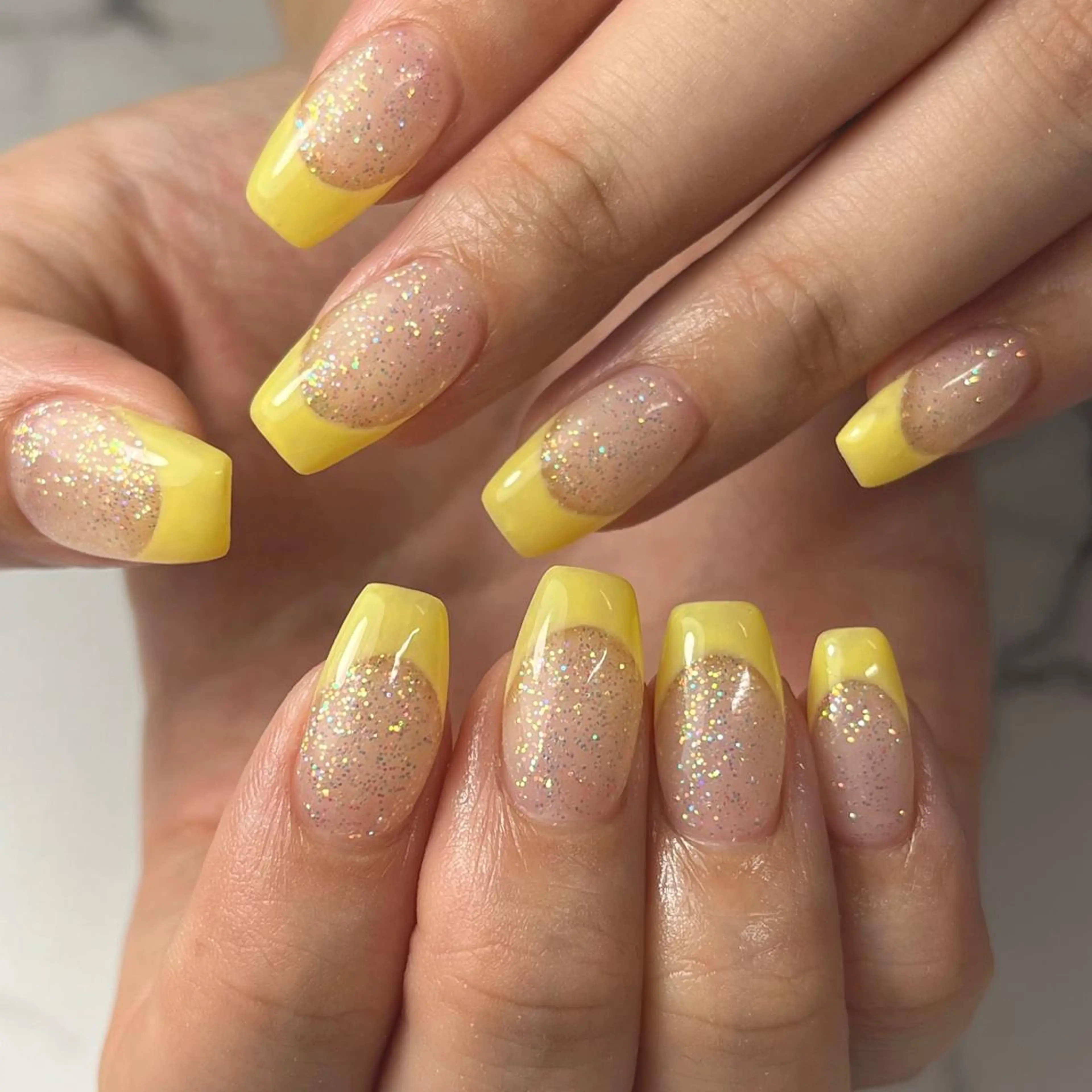 ネイル フレンチネイル ワンカラーネイル 黄色 ハンドネイル NAIL NOWのネイルデザイン